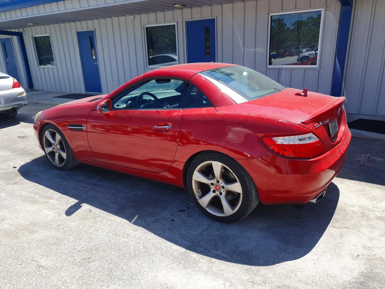 2013 Mercedes-benz Slk 350 Red vin: WDDPK5HA1DF050093