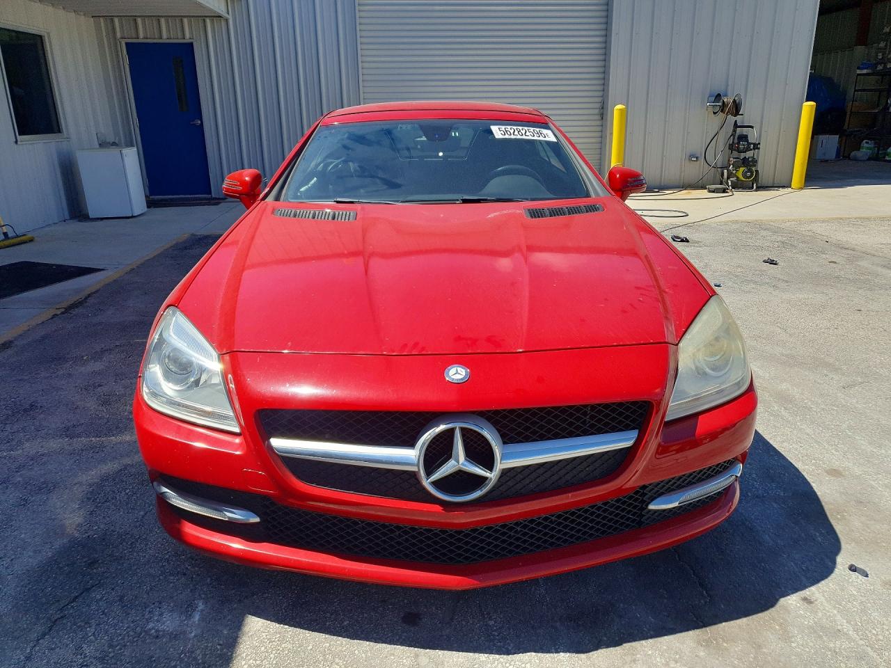 2013 Mercedes-benz Slk 350 Red vin: WDDPK5HA1DF050093