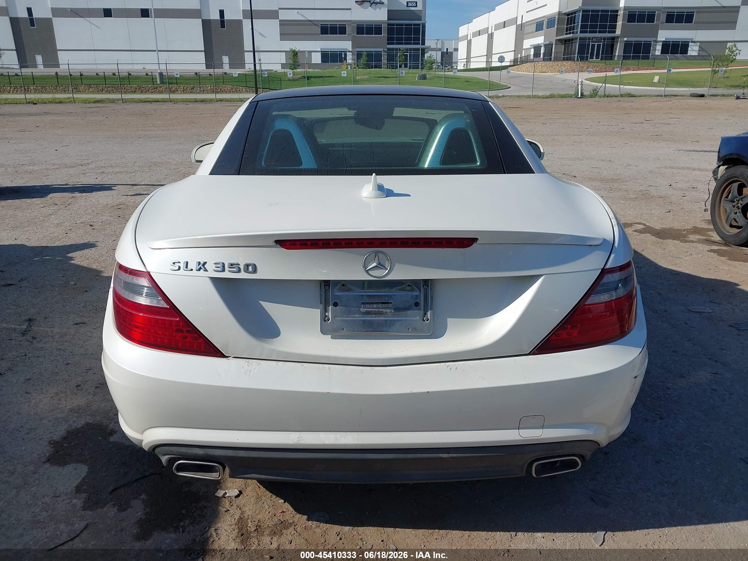 2014 Mercedes-benz Slk 350   White vin: WDDPK5HA1EF089946