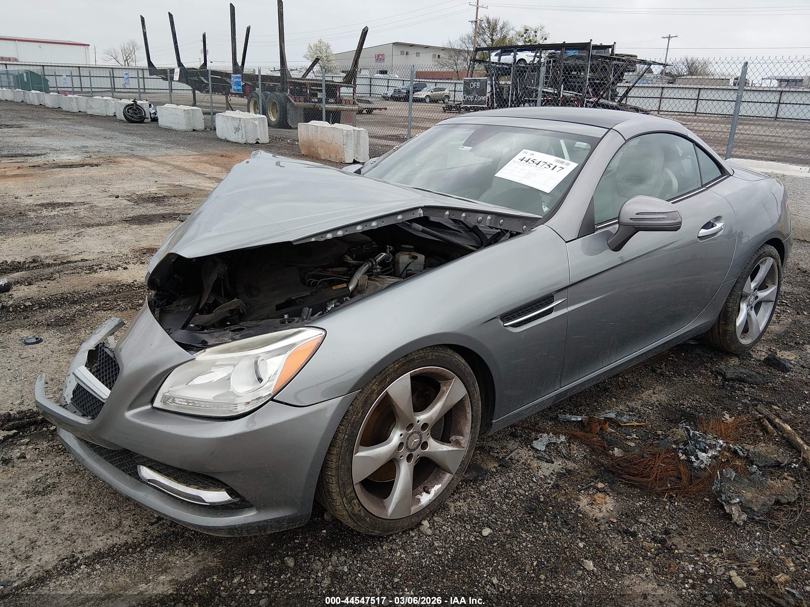 2012 Mercedes-benz Slk 350 Gray vin: WDDPK5HA3CF017854