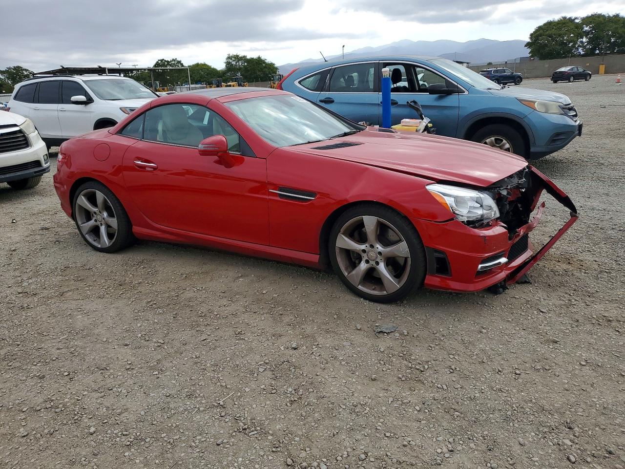 2015 Mercedes-benz Slk 350 Red vin: WDDPK5HA3FF099282