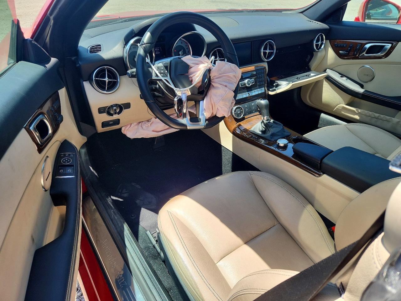 2015 Mercedes-benz Slk 350 Red vin: WDDPK5HA3FF099282