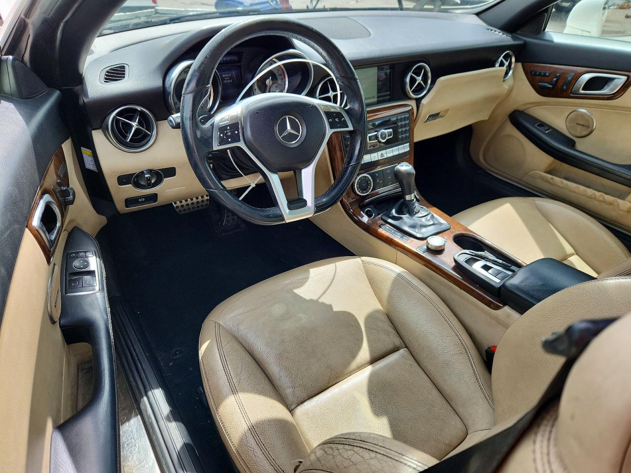 2014 Mercedes-benz Slk 350 White vin: WDDPK5HA4EF088161