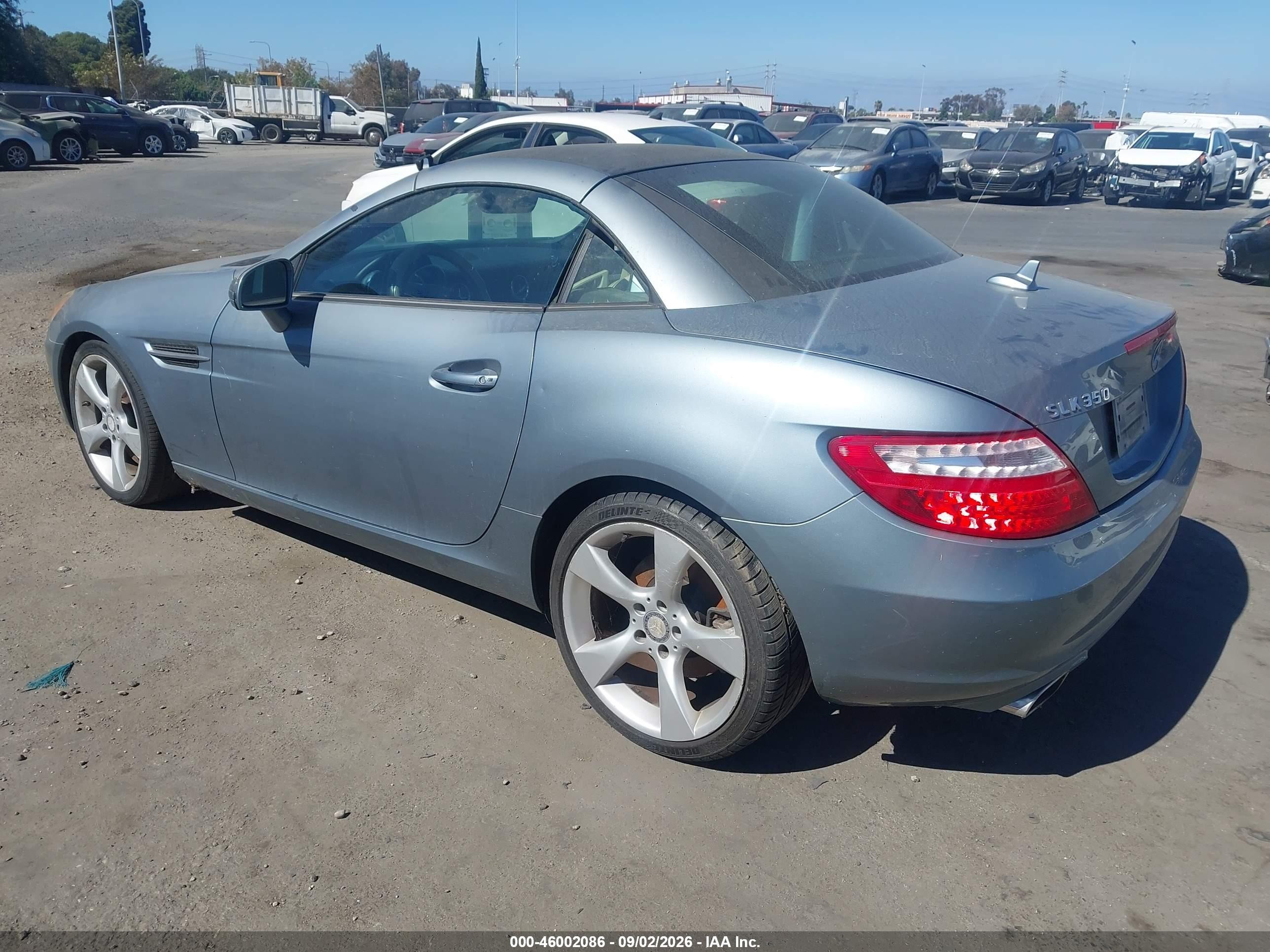 2012 Mercedes-benz Slk 350 Blue vin: WDDPK5HA7CF009479