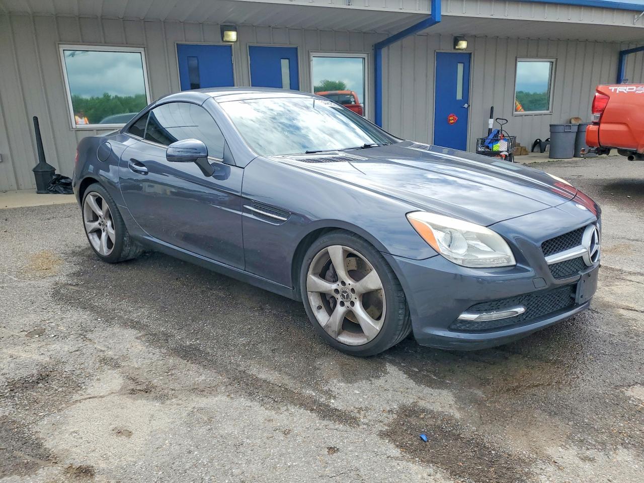 2012 Mercedes-benz Slk 350 Серый vin: WDDPK5HA7CF010101