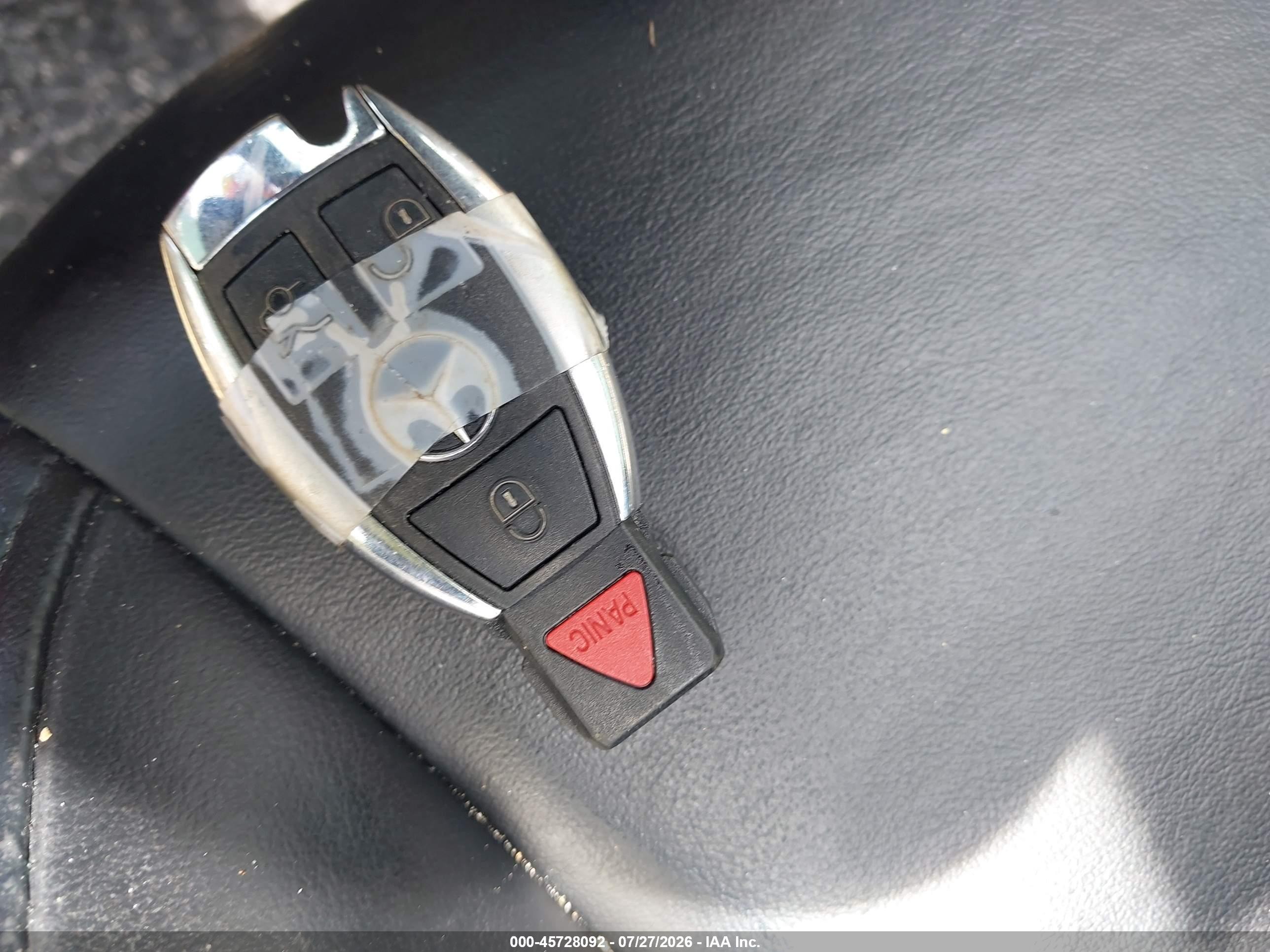 2012 Mercedes-benz Slk 350   Красный vin: WDDPK5HA7CF012494