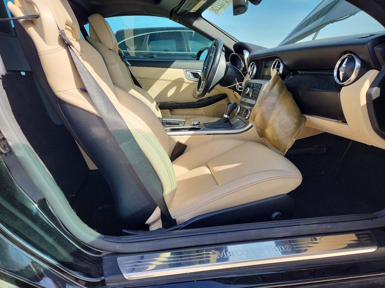 2012 Mercedes-benz Slk 350 Black vin: WDDPK5HA7CF024032