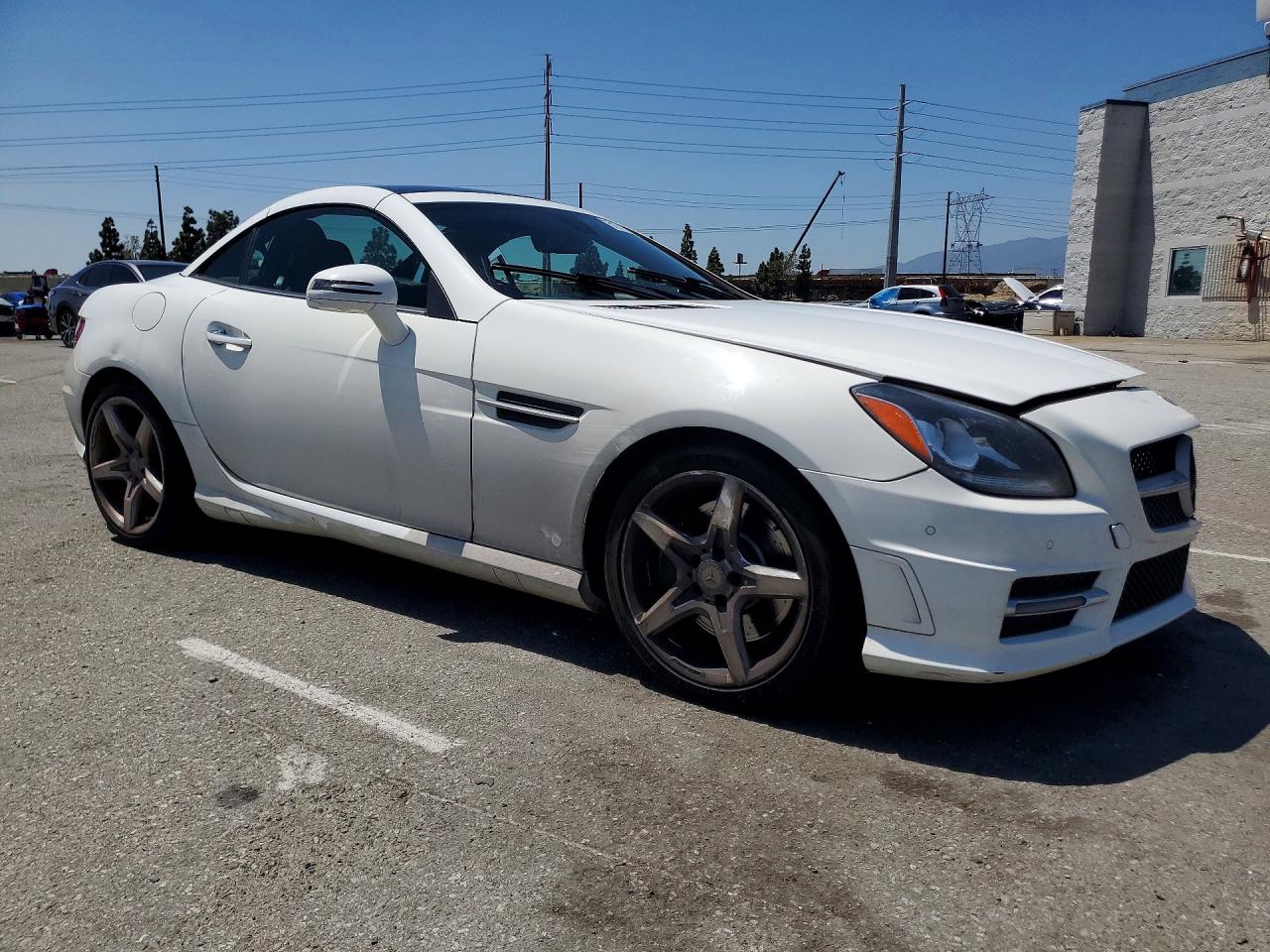 2014 Mercedes-benz Slk 350 White vin: WDDPK5HA7EF085447