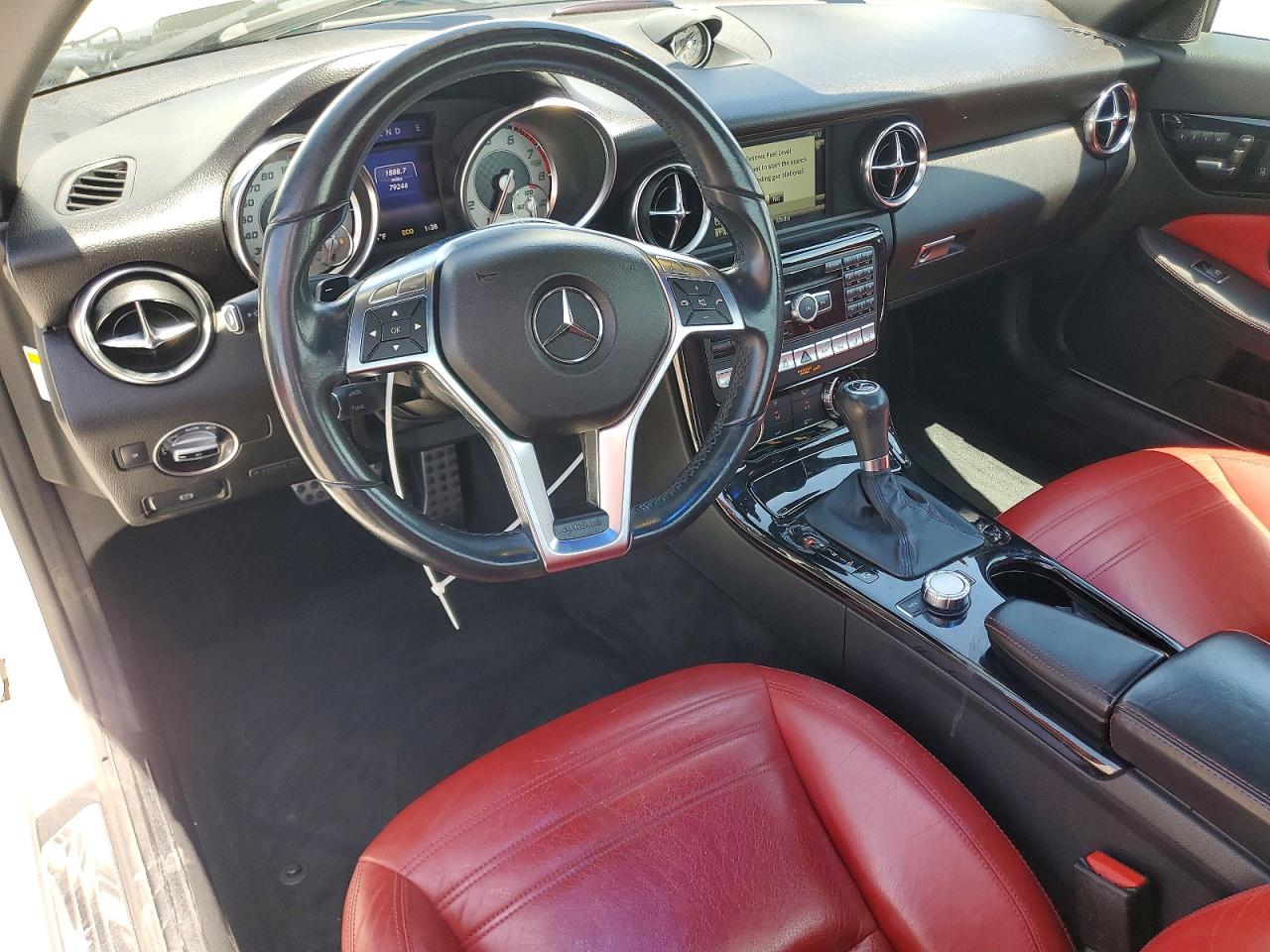 2014 Mercedes-benz Slk 350 White vin: WDDPK5HA7EF085447