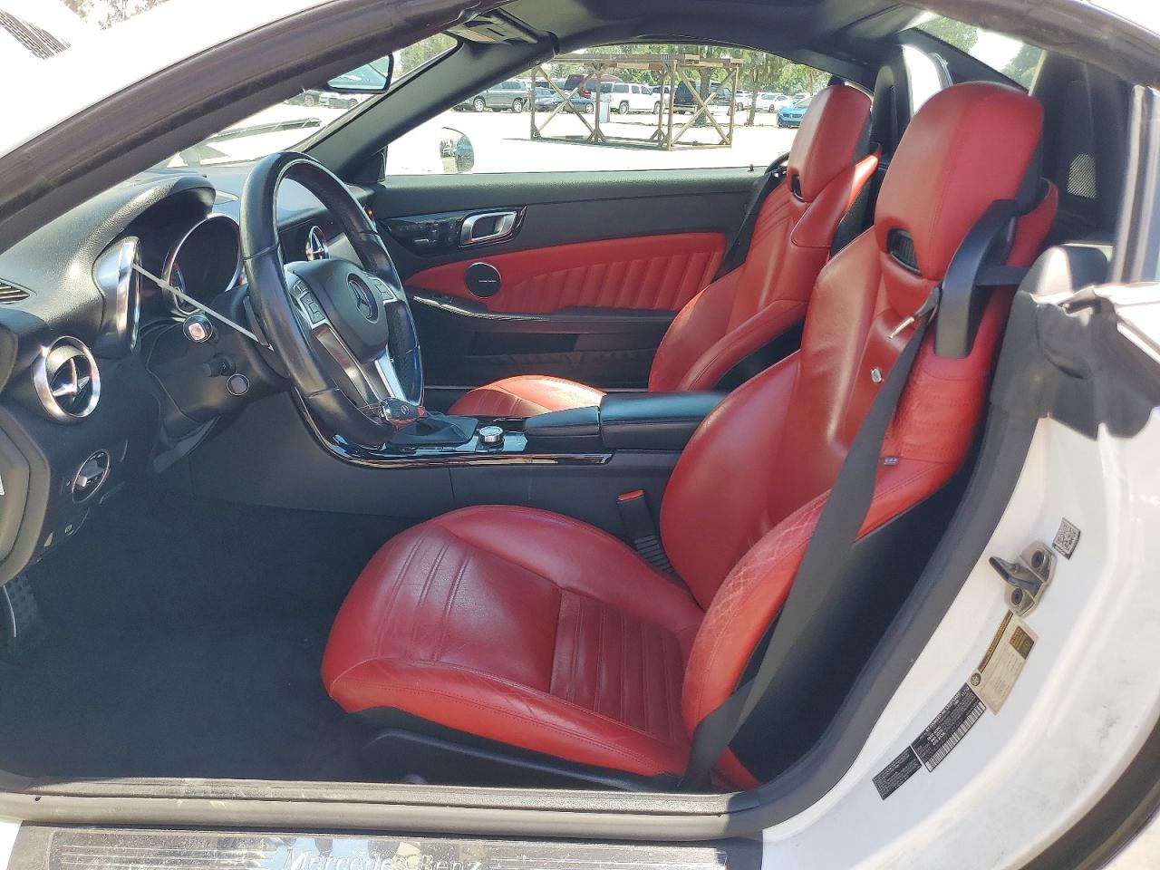 2014 Mercedes-benz Slk 350 White vin: WDDPK5HA7EF085447