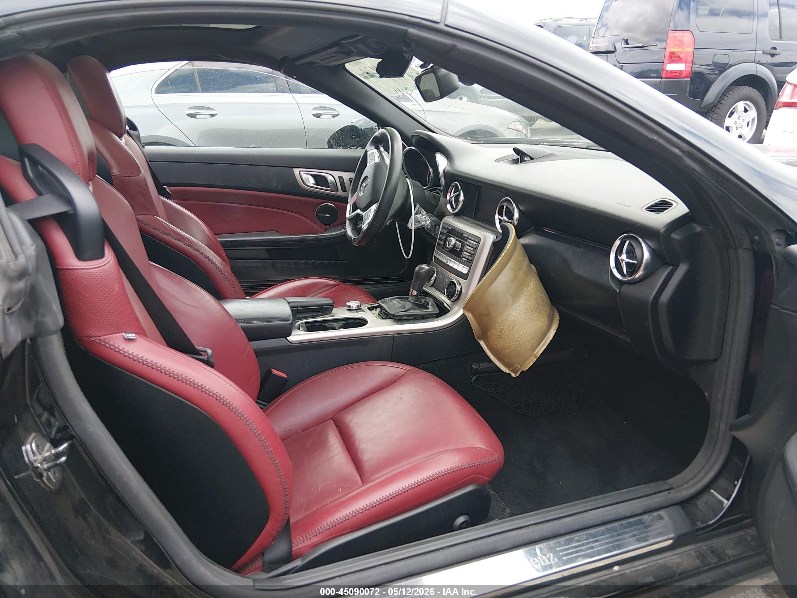 2012 Mercedes-benz Slk 350   Black vin: WDDPK5HA8CF014318