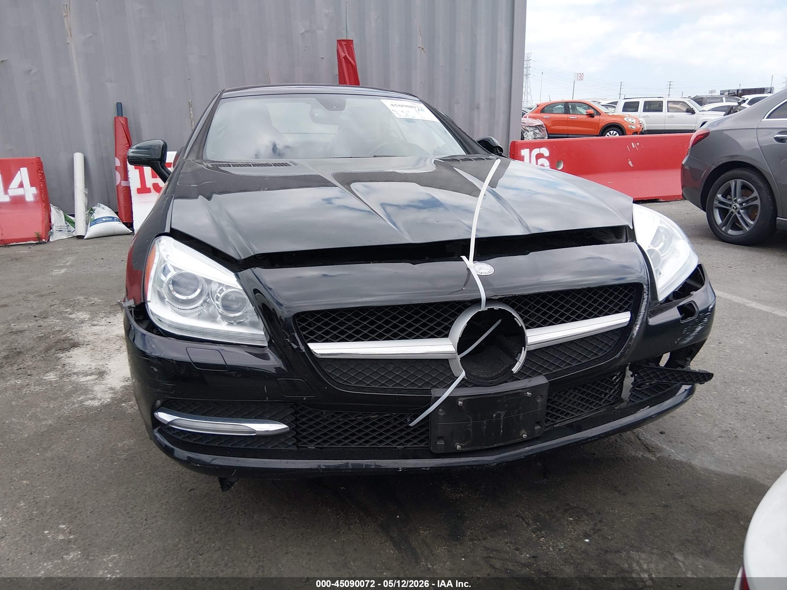 2012 Mercedes-benz Slk 350   Black vin: WDDPK5HA8CF014318