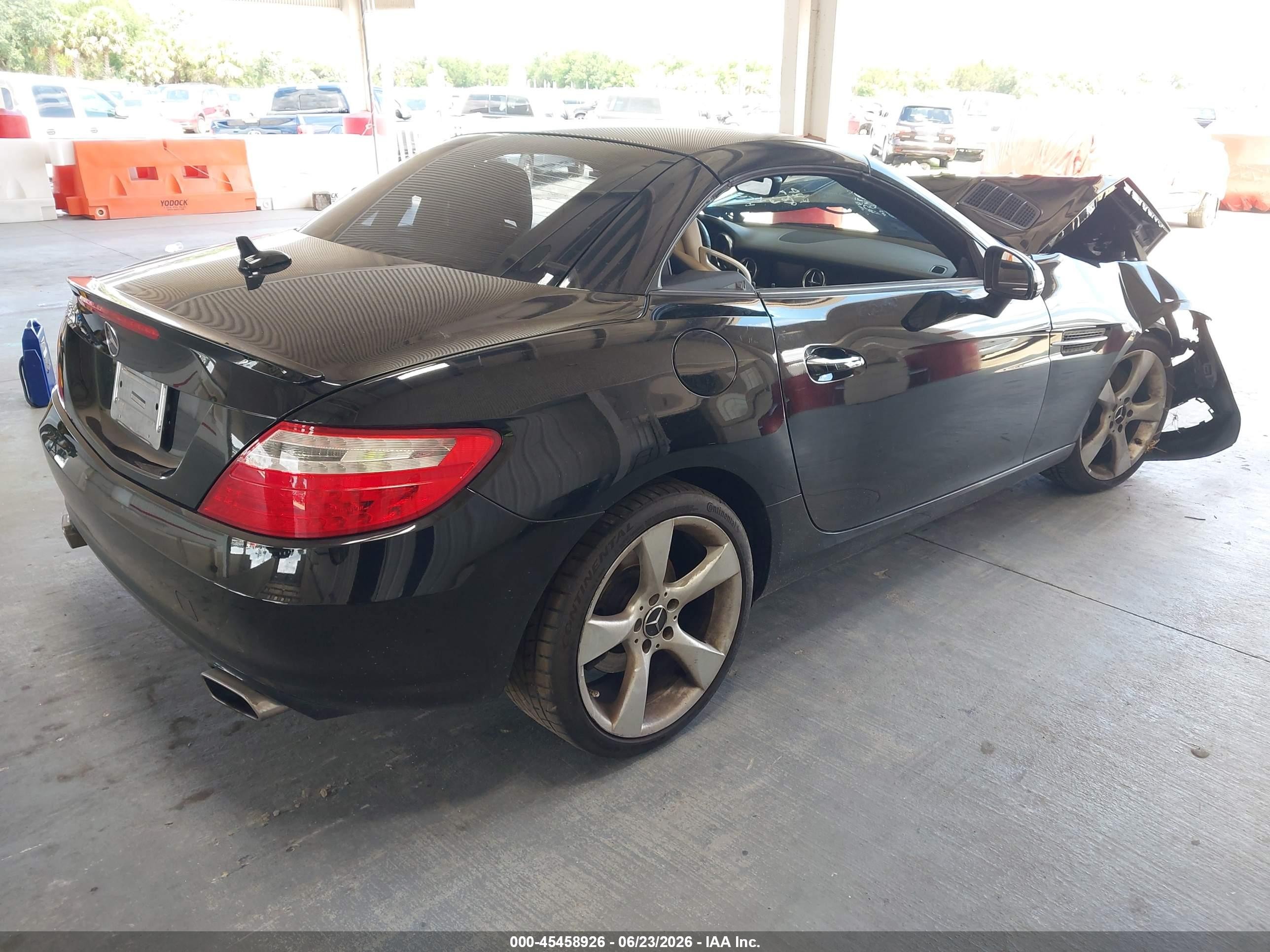 2012 Mercedes-benz Slk 350   Black vin: WDDPK5HA8CF014559