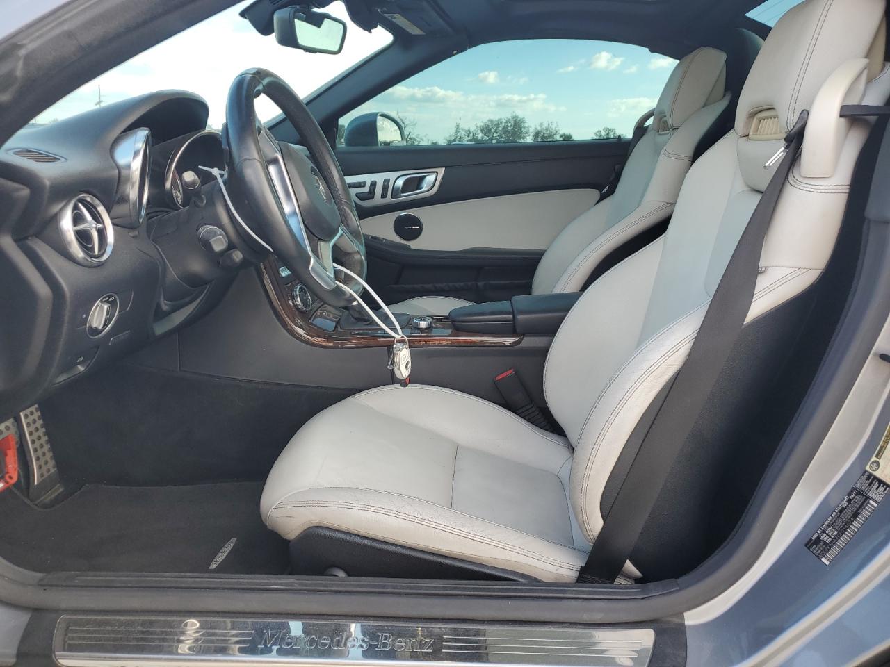 2012 Mercedes-benz Slk 350 Silver vin: WDDPK5HA8CF014674