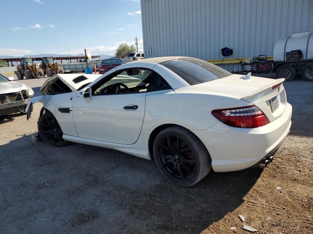 2012 Mercedes-benz Slk 350 White vin: WDDPK5HA9CF032407