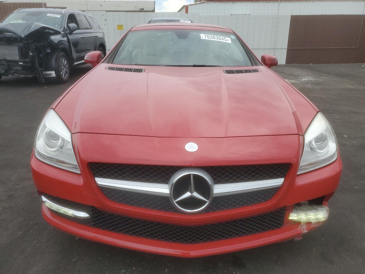 2012 Mercedes-benz Slk 350 Red vin: WDDPK5HA9CF036974