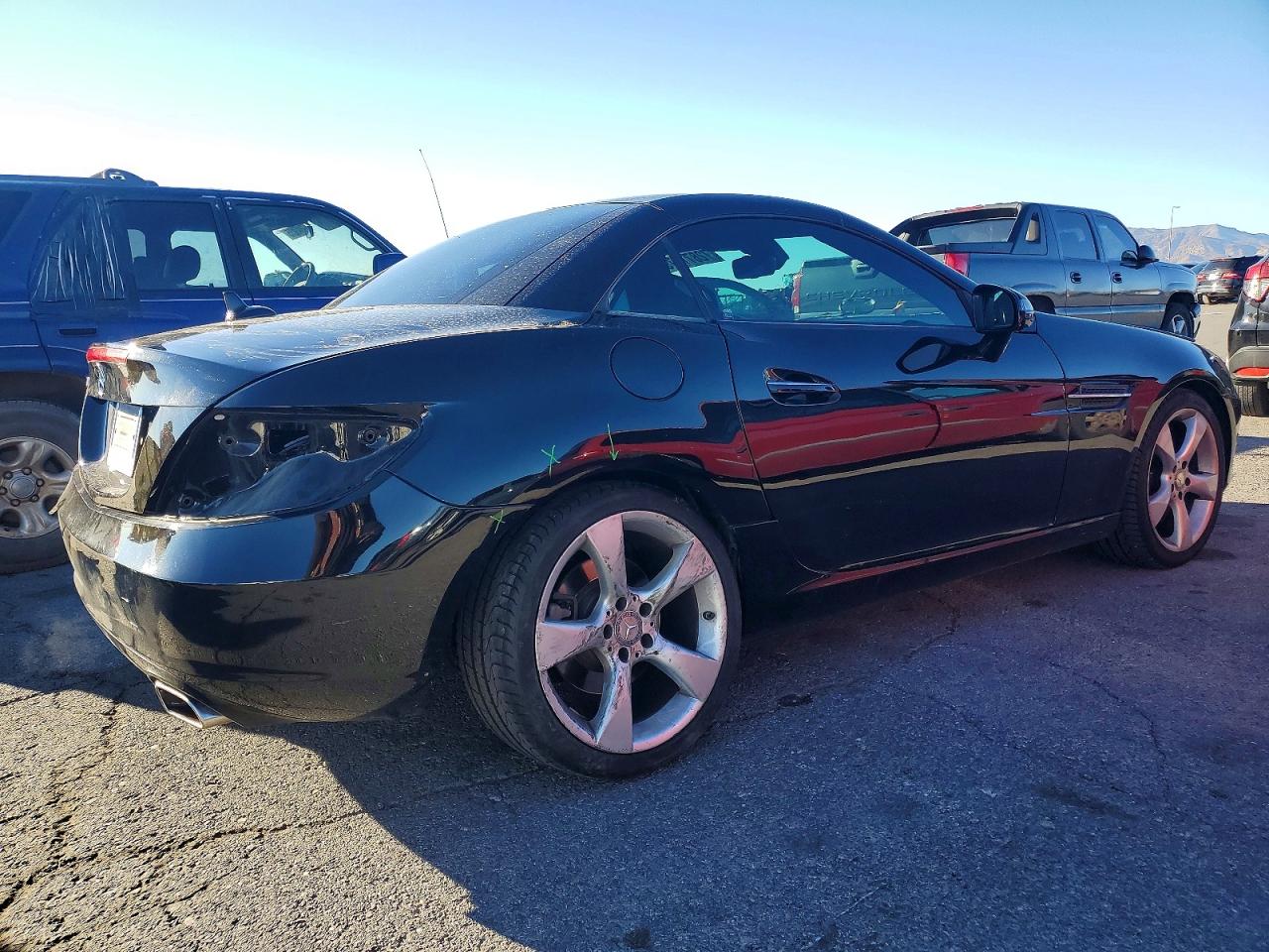 2012 Mercedes-benz Slk 350 Black vin: WDDPK5HAXCF017138