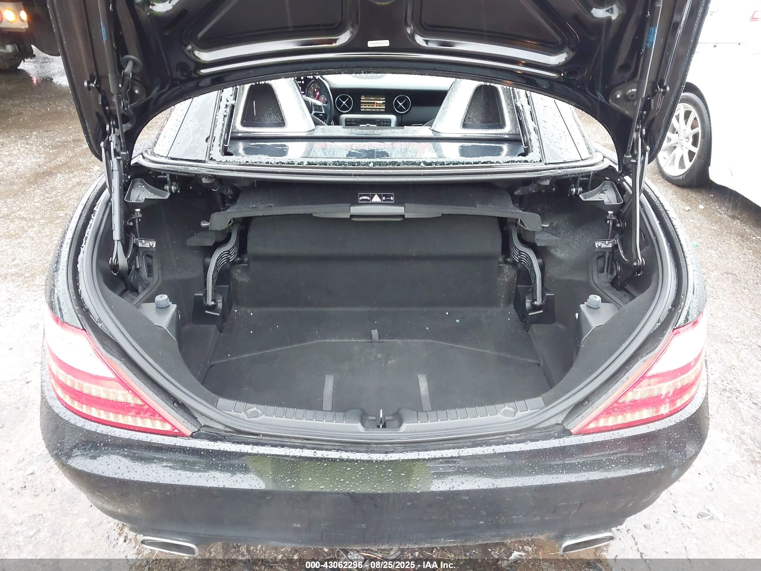 2012 Mercedes-benz Slk 350   Black vin: WDDPK5HAXCF037146