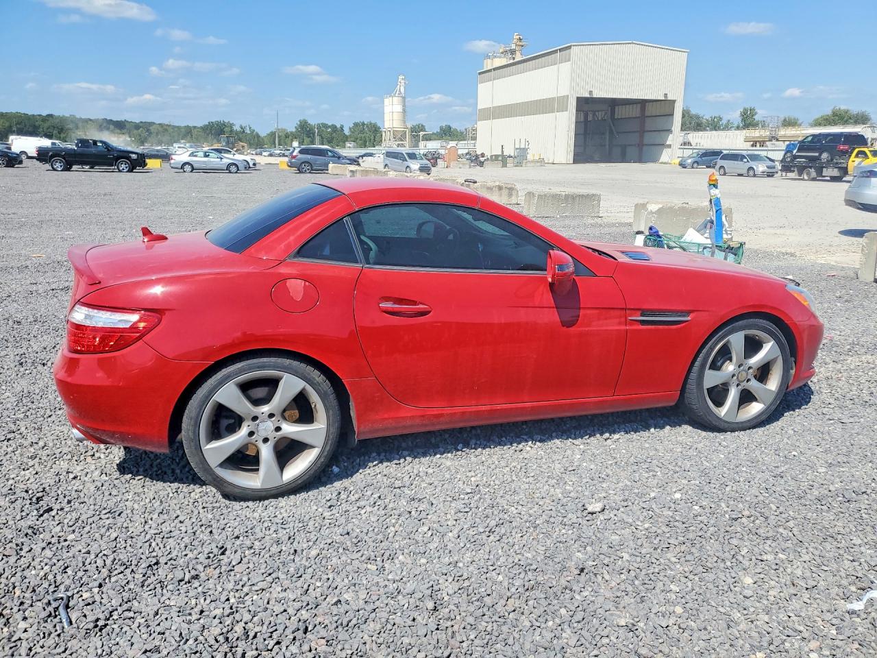 2013 Mercedes-benz Slk 350 Red vin: WDDPK5HAXDF054045