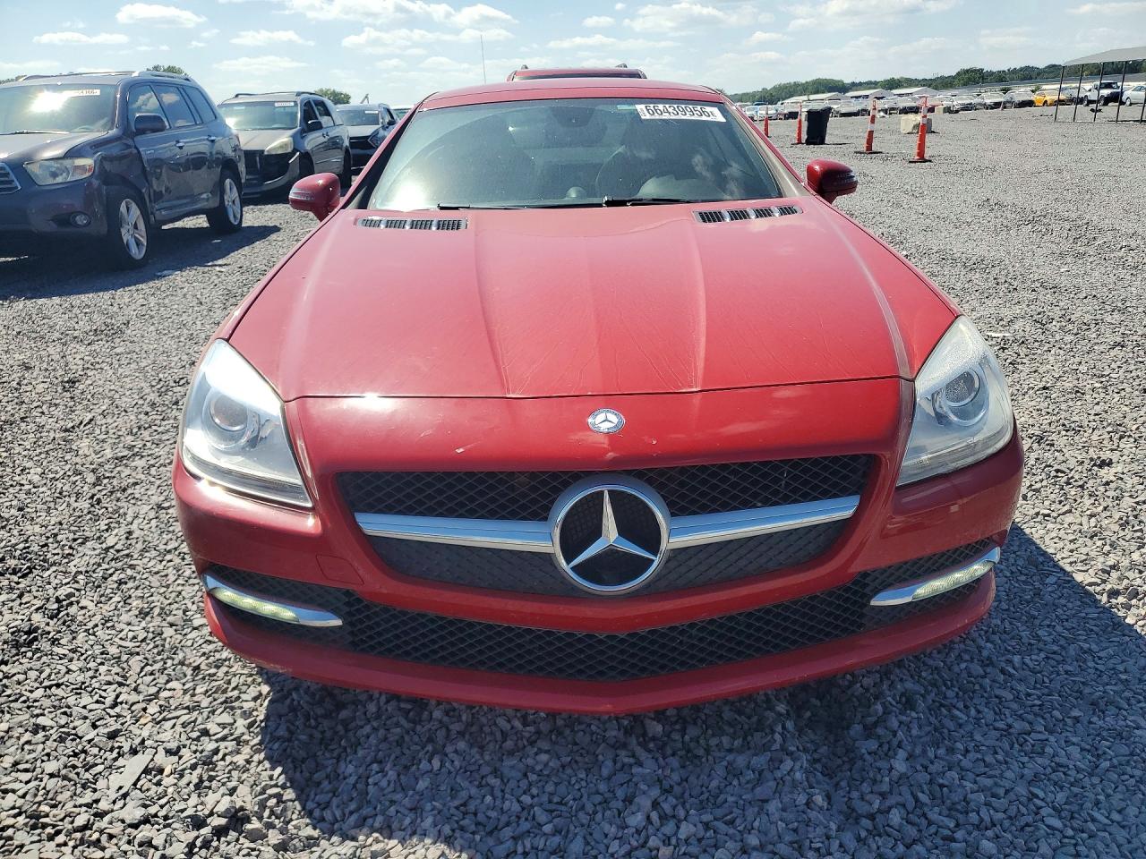 2013 Mercedes-benz Slk 350 Red vin: WDDPK5HAXDF054045