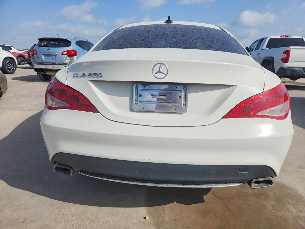 2014 Mercedes-benz Cla 250 Белый vin: WDDSJ4EB0EN041851