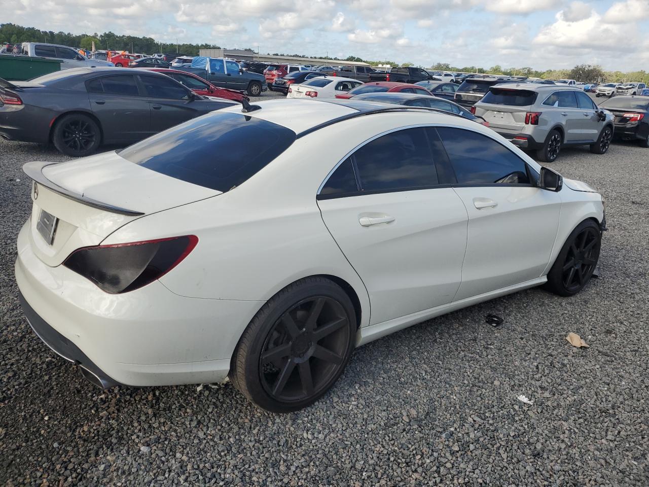 2014 Mercedes-benz Cla 250 White vin: WDDSJ4EB0EN059931
