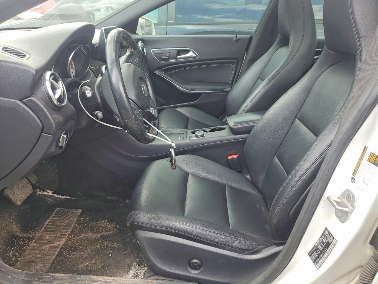 2014 Mercedes-benz Cla250 White vin: WDDSJ4EB0EN130433