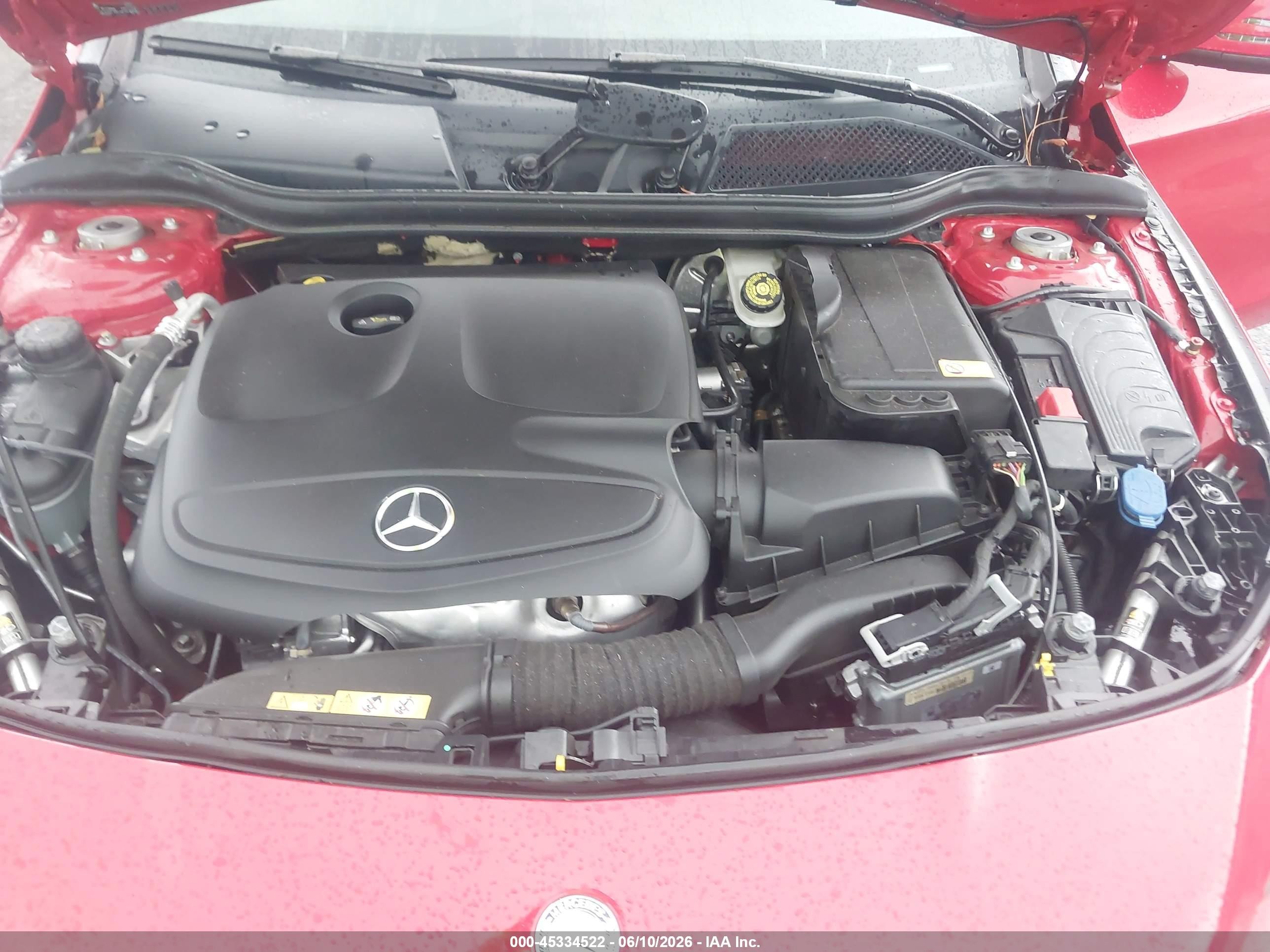 2014 Mercedes-benz Cla 250   Red vin: WDDSJ4EB0EN152349