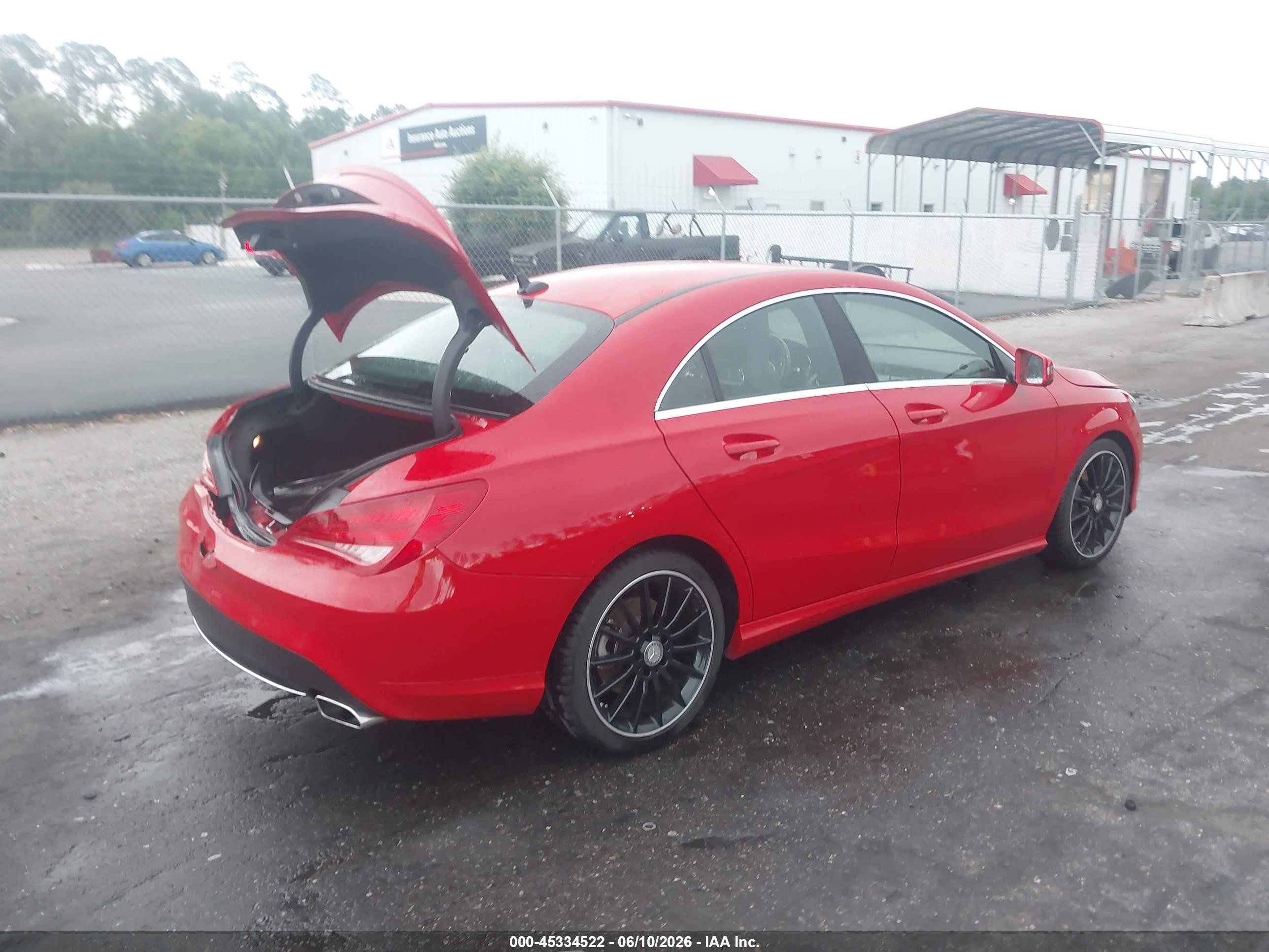 2014 Mercedes-benz Cla 250   Red vin: WDDSJ4EB0EN152349