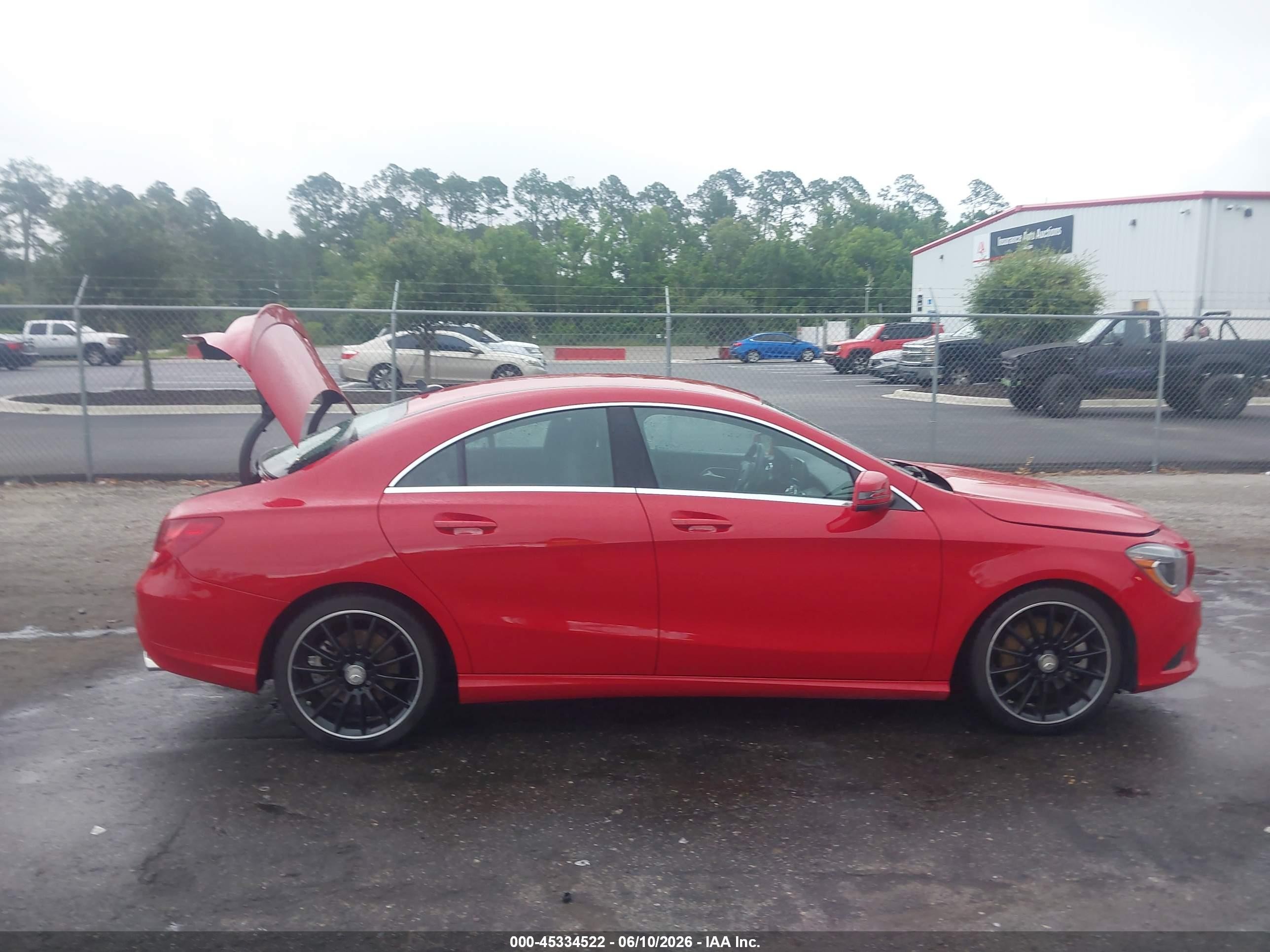 2014 Mercedes-benz Cla 250   Red vin: WDDSJ4EB0EN152349
