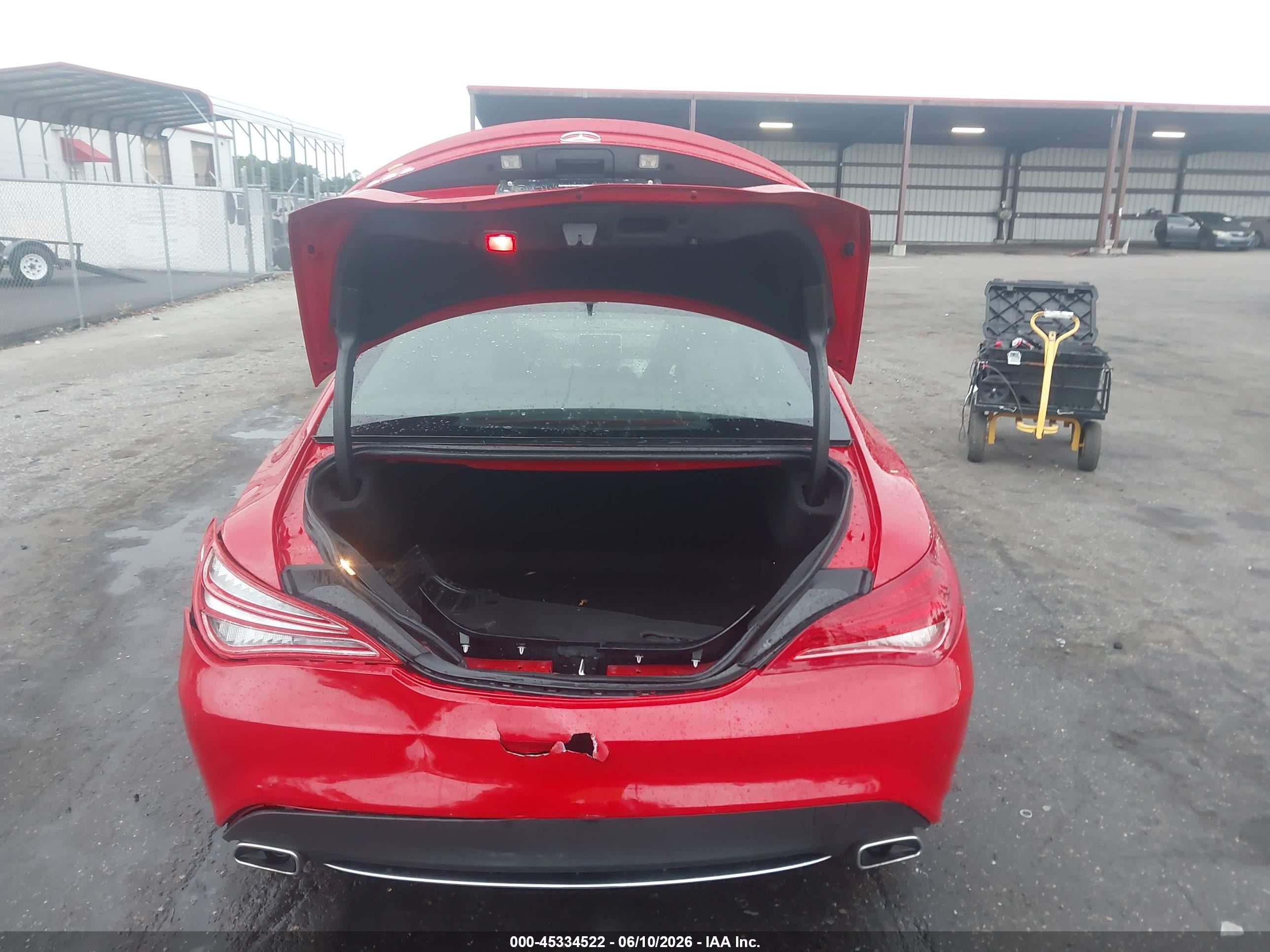 2014 Mercedes-benz Cla 250   Red vin: WDDSJ4EB0EN152349