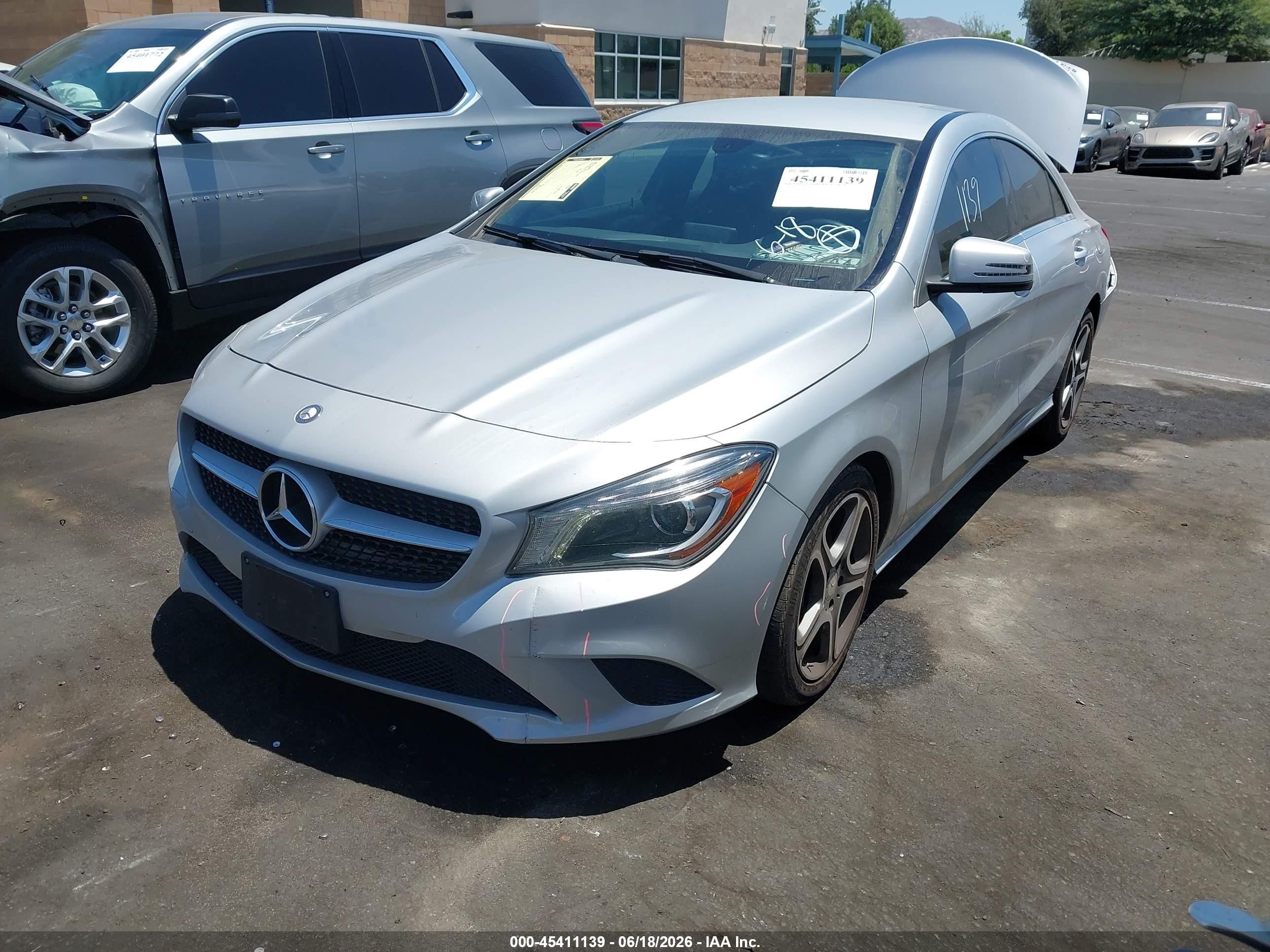 2014 Mercedes-benz Cla 250 Silver vin: WDDSJ4EB0EN152559