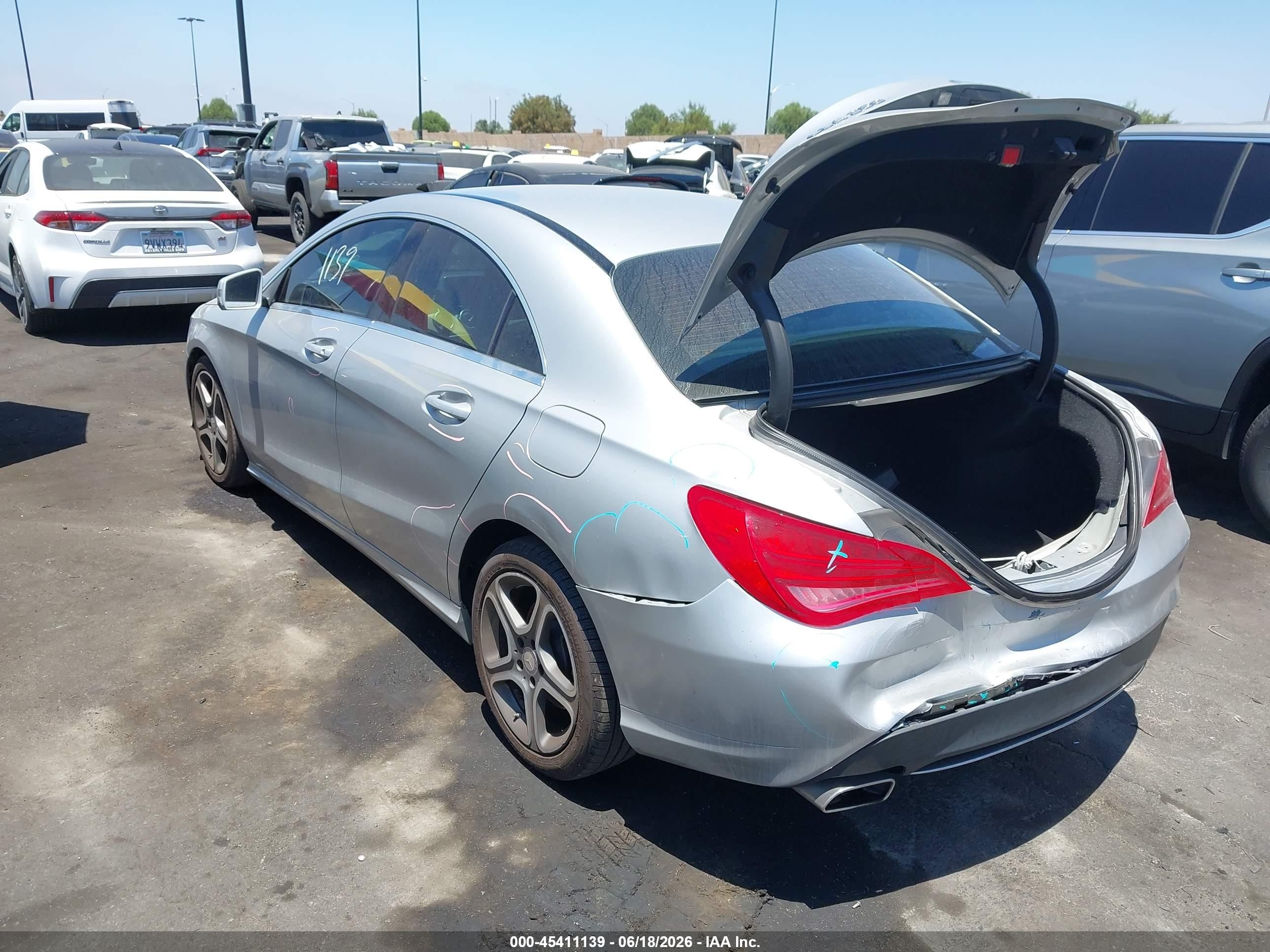 2014 Mercedes-benz Cla 250 Silver vin: WDDSJ4EB0EN152559