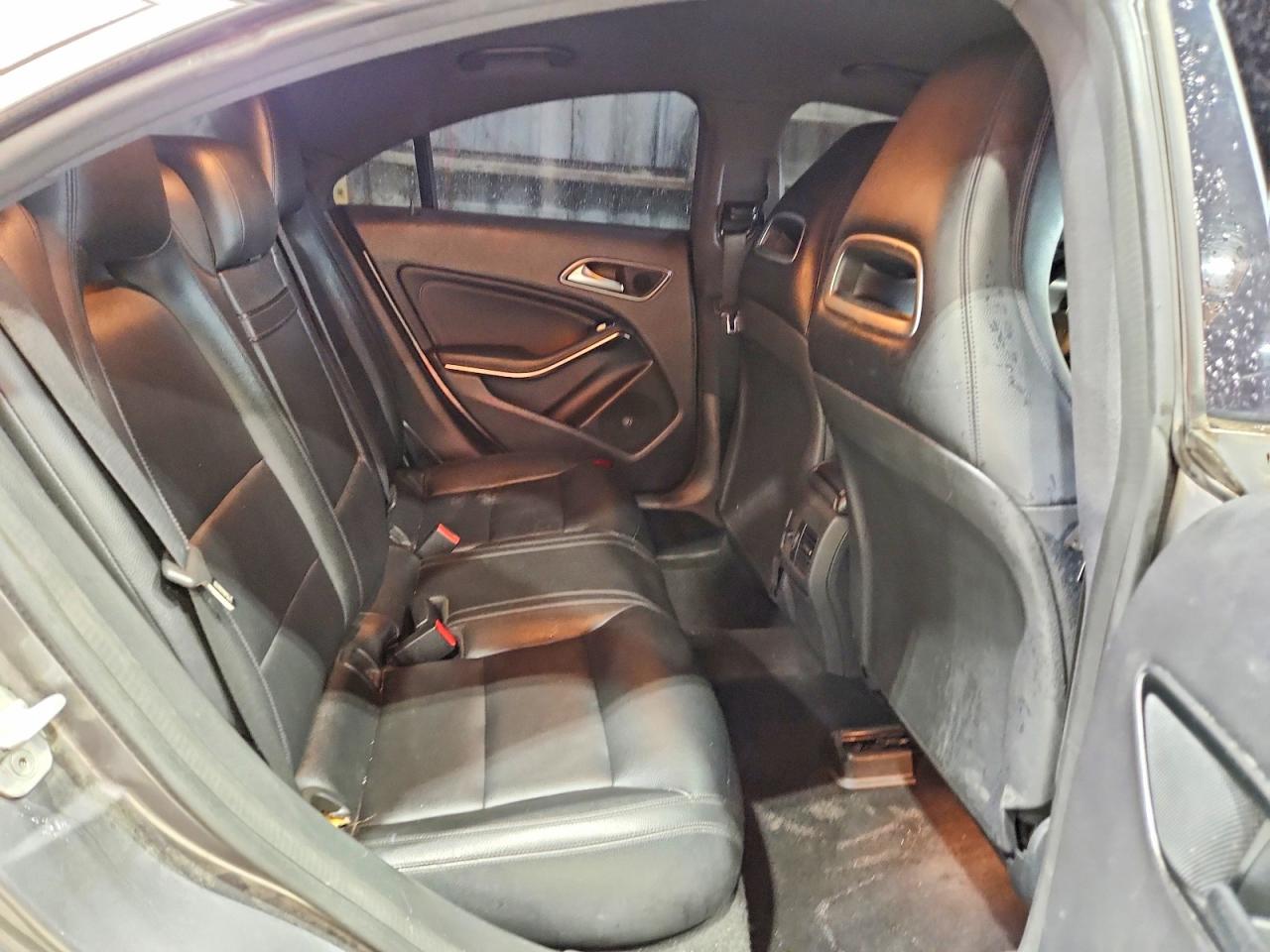 2015 Mercedes-benz Cla 250 Silver vin: WDDSJ4EB0FN165927