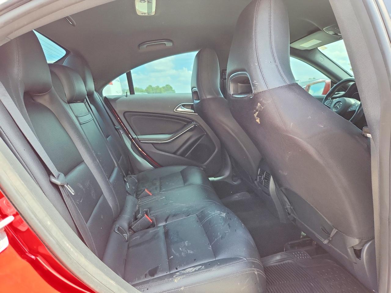 2015 Mercedes-benz Cla 250 Red vin: WDDSJ4EB0FN213197