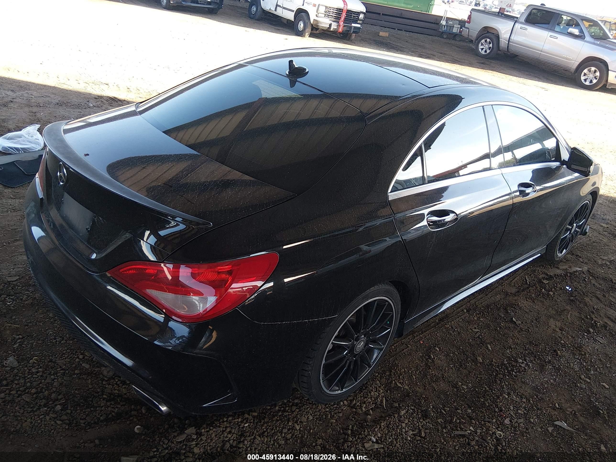 2015 Mercedes-benz Cla 250   Black vin: WDDSJ4EB0FN225124