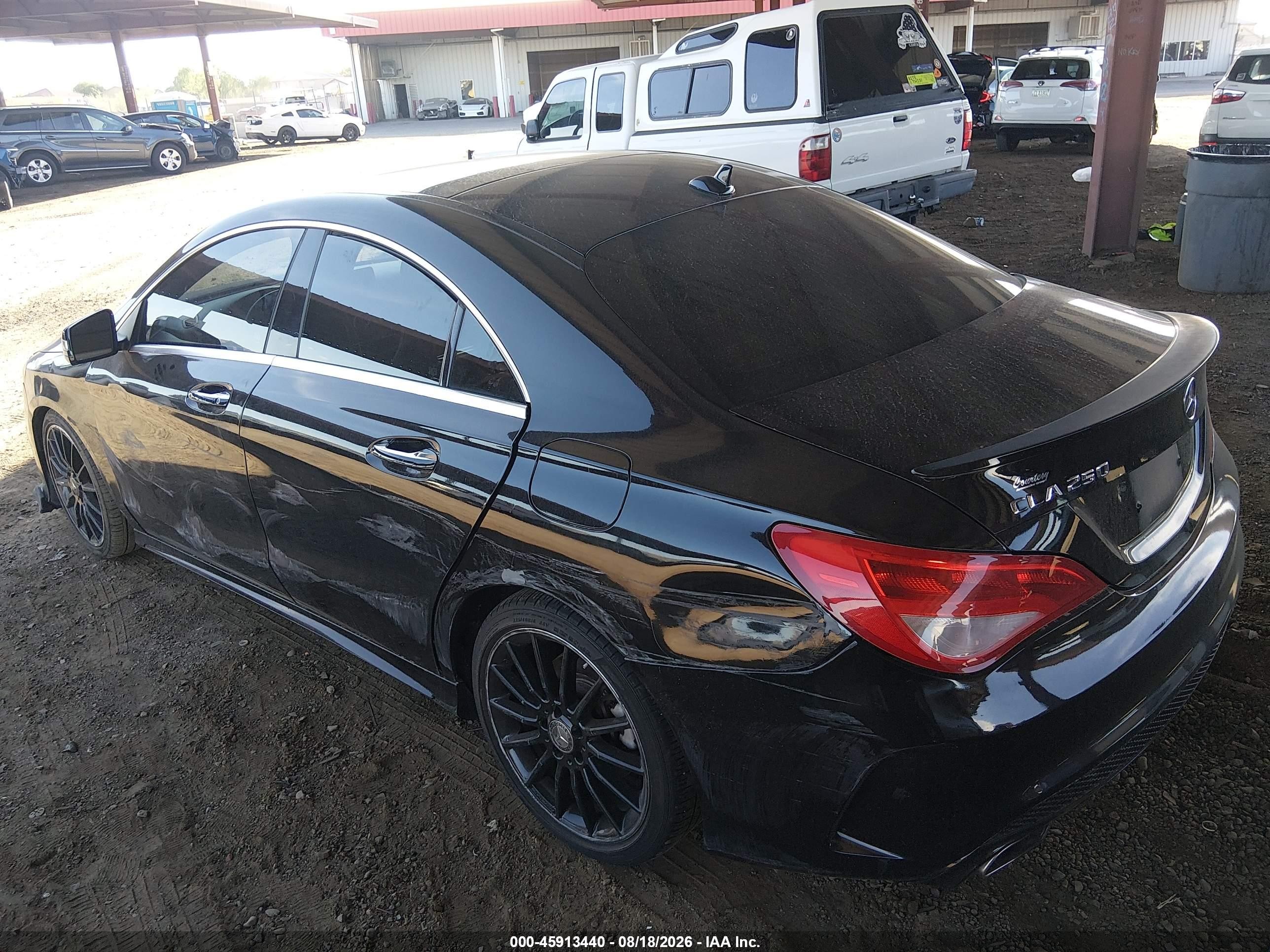 2015 Mercedes-benz Cla 250   Black vin: WDDSJ4EB0FN225124