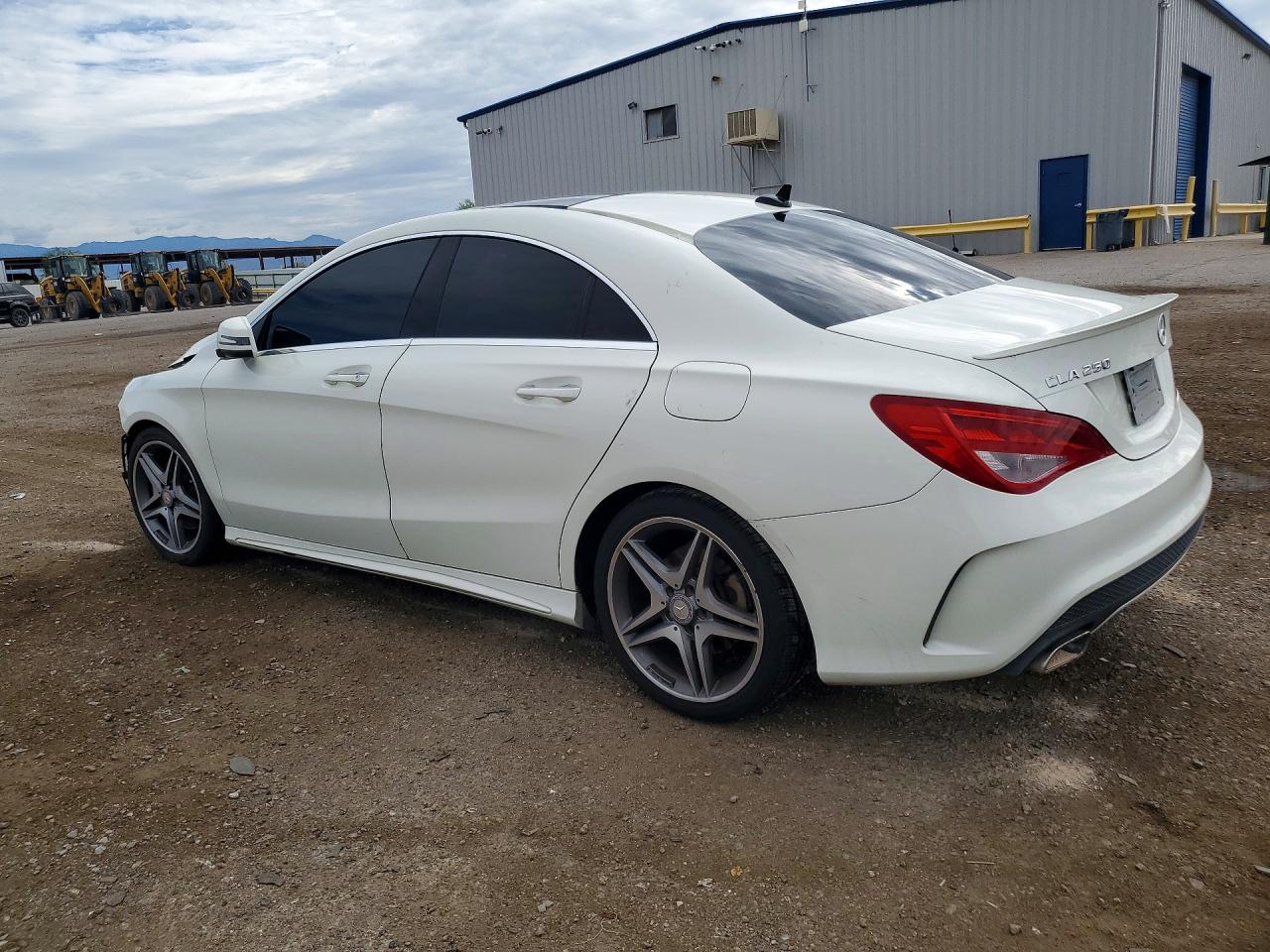 2015 Mercedes-benz Cla 250 White vin: WDDSJ4EB0FN225270