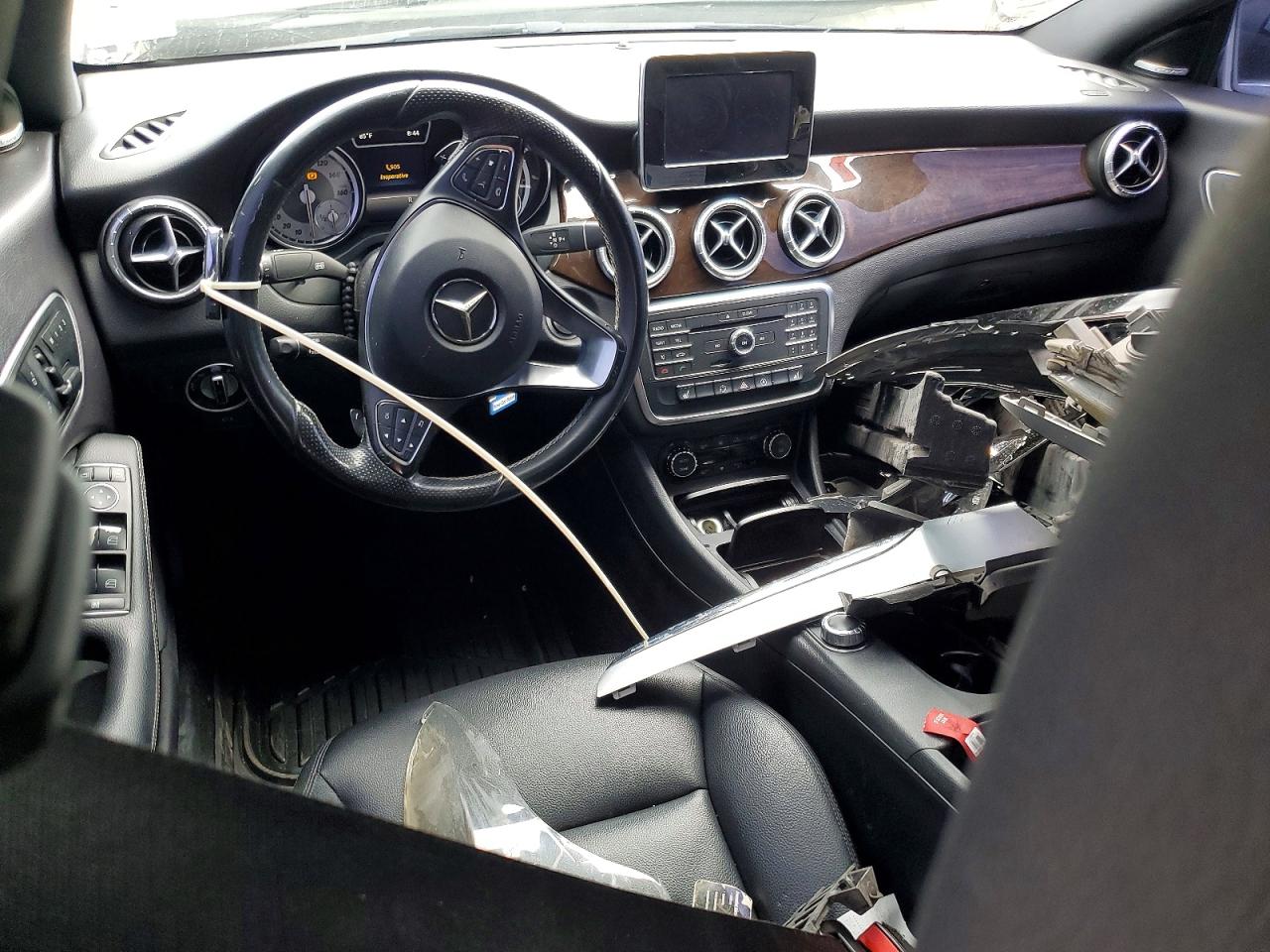2015 Mercedes-benz Cla 250 White vin: WDDSJ4EB0FN225270