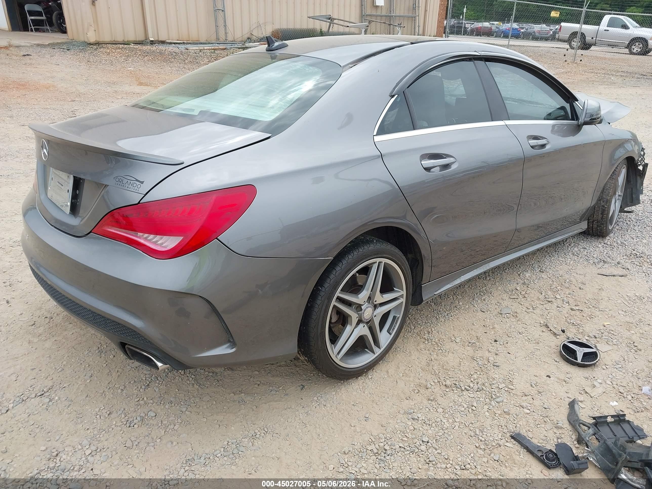 2015 Mercedes-benz Cla 250   Серый vin: WDDSJ4EB0FN256258