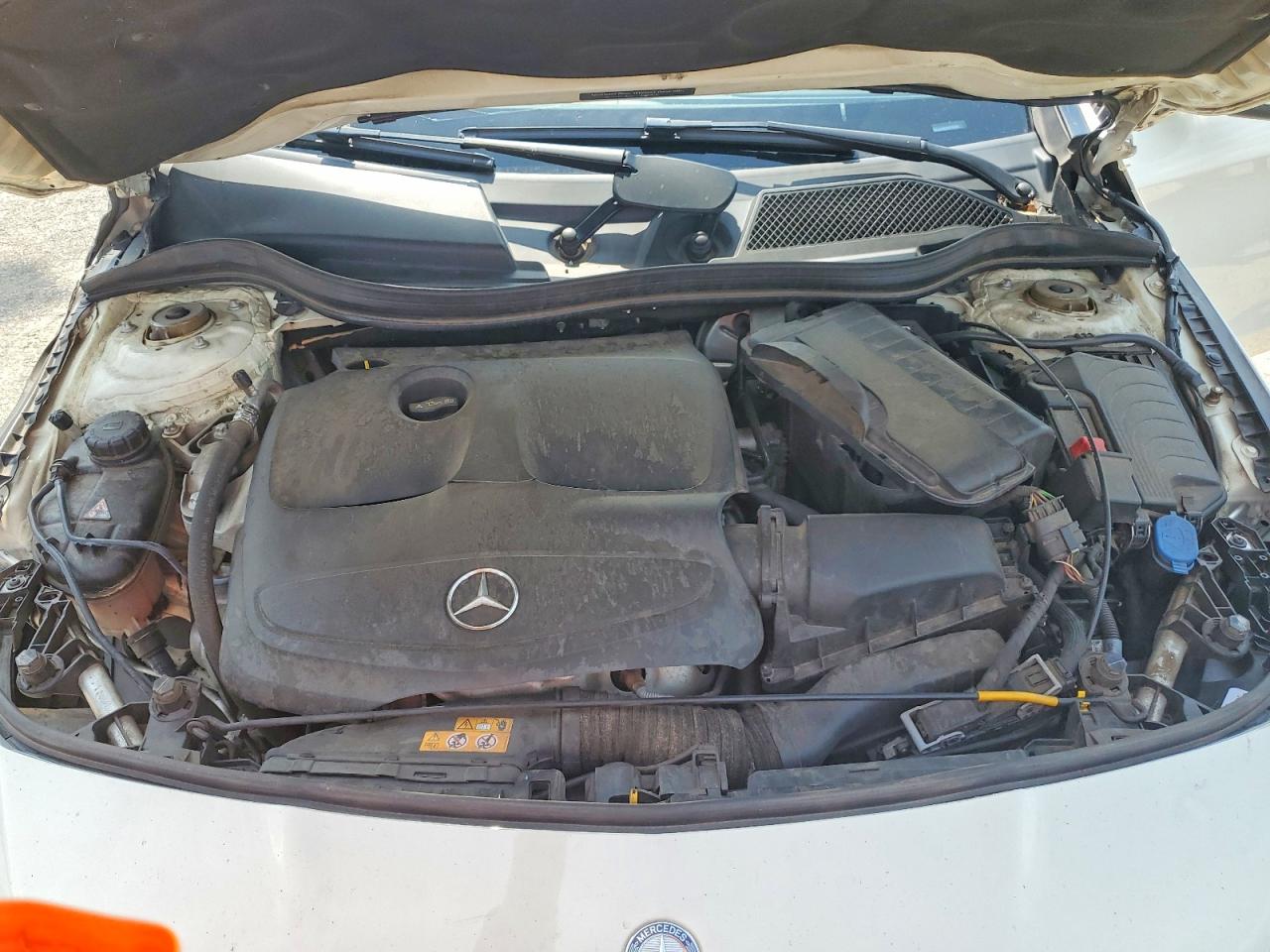 2018 Mercedes-benz Cla 250 Белый vin: WDDSJ4EB0JN510656