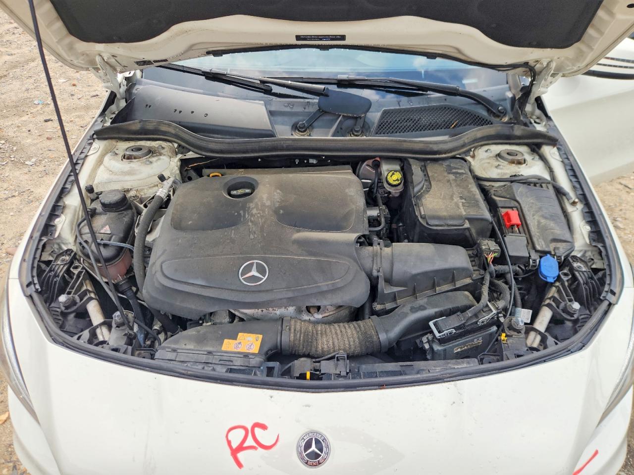 2018 Mercedes-benz Cla 250 White vin: WDDSJ4EB0JN573675