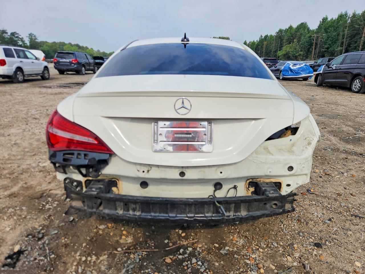 2018 Mercedes-benz Cla 250 White vin: WDDSJ4EB0JN573675