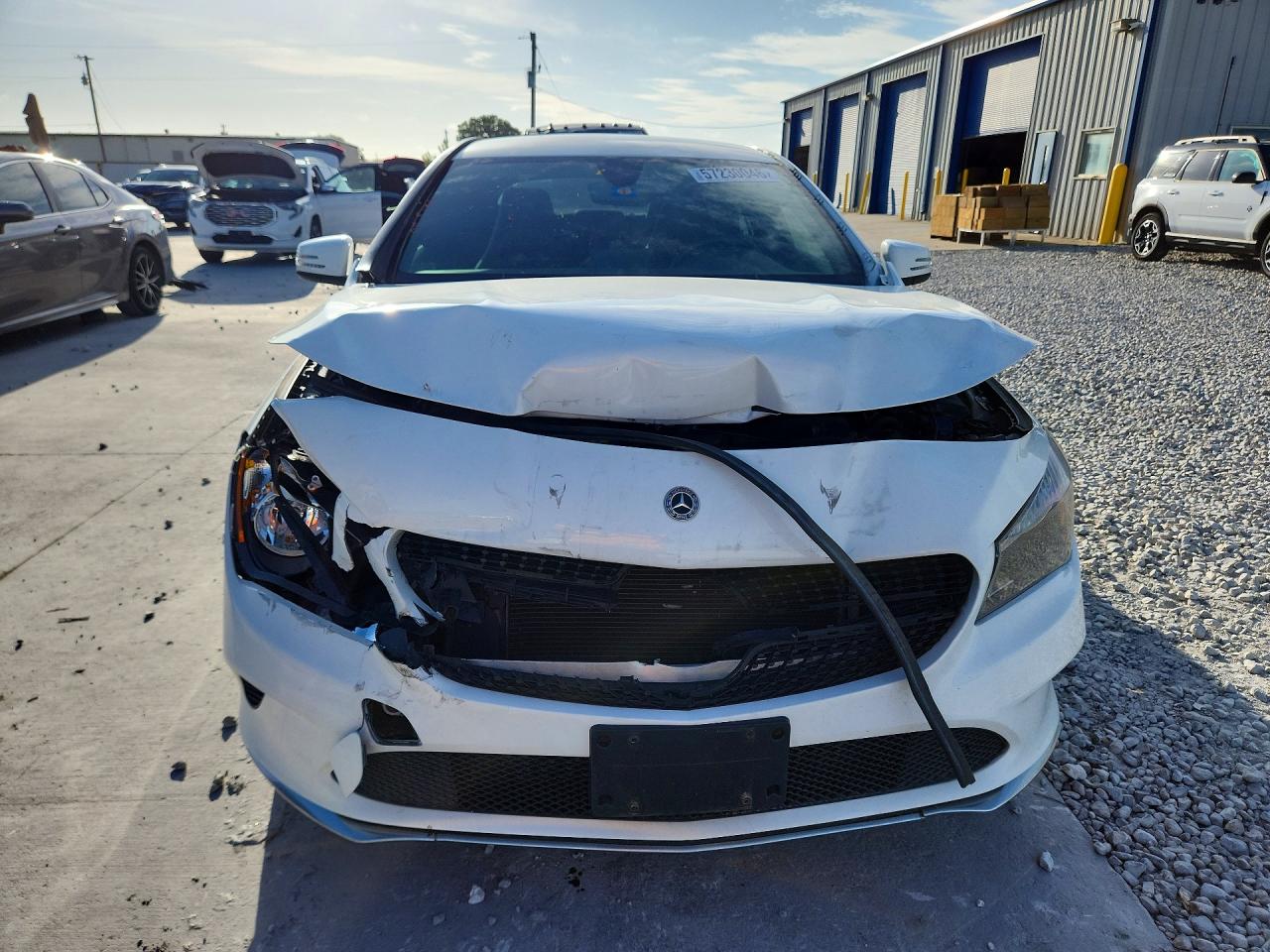 2018 Mercedes-benz Cla 250 White vin: WDDSJ4EB0JN683920