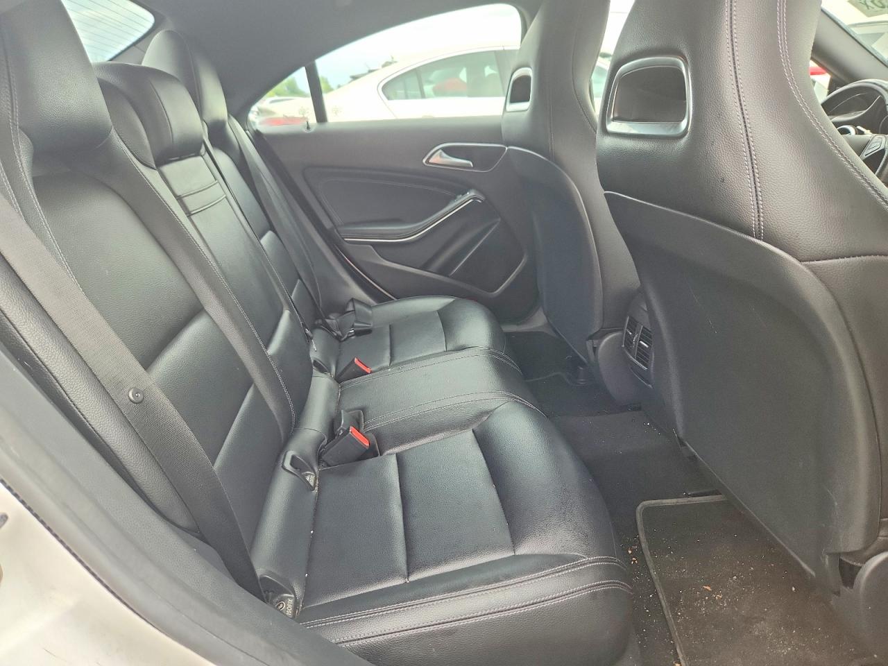 2019 Mercedes-benz Cla 250 White vin: WDDSJ4EB0KN740246