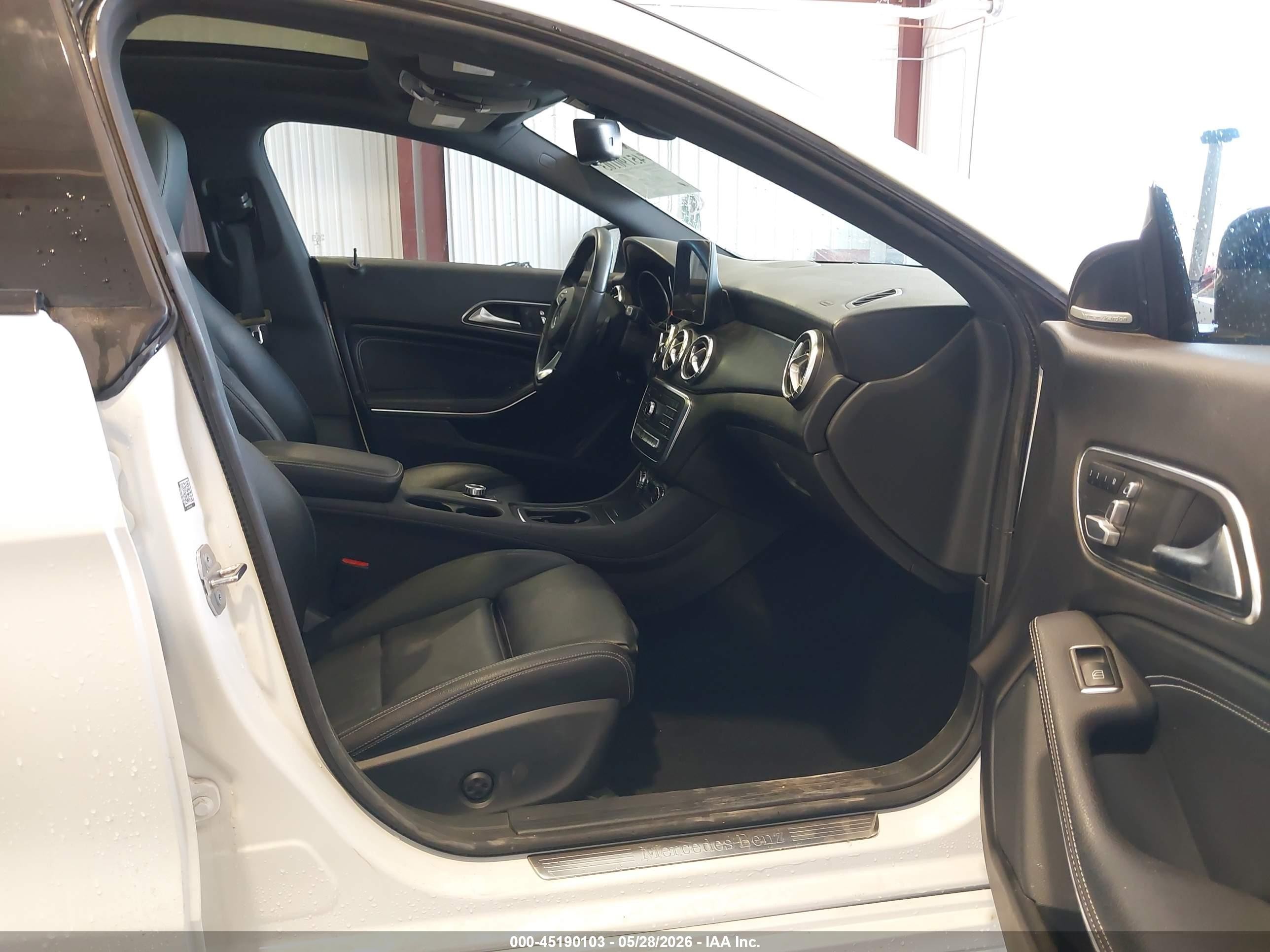 2019 Mercedes-benz Cla 250 White vin: WDDSJ4EB0KN773134