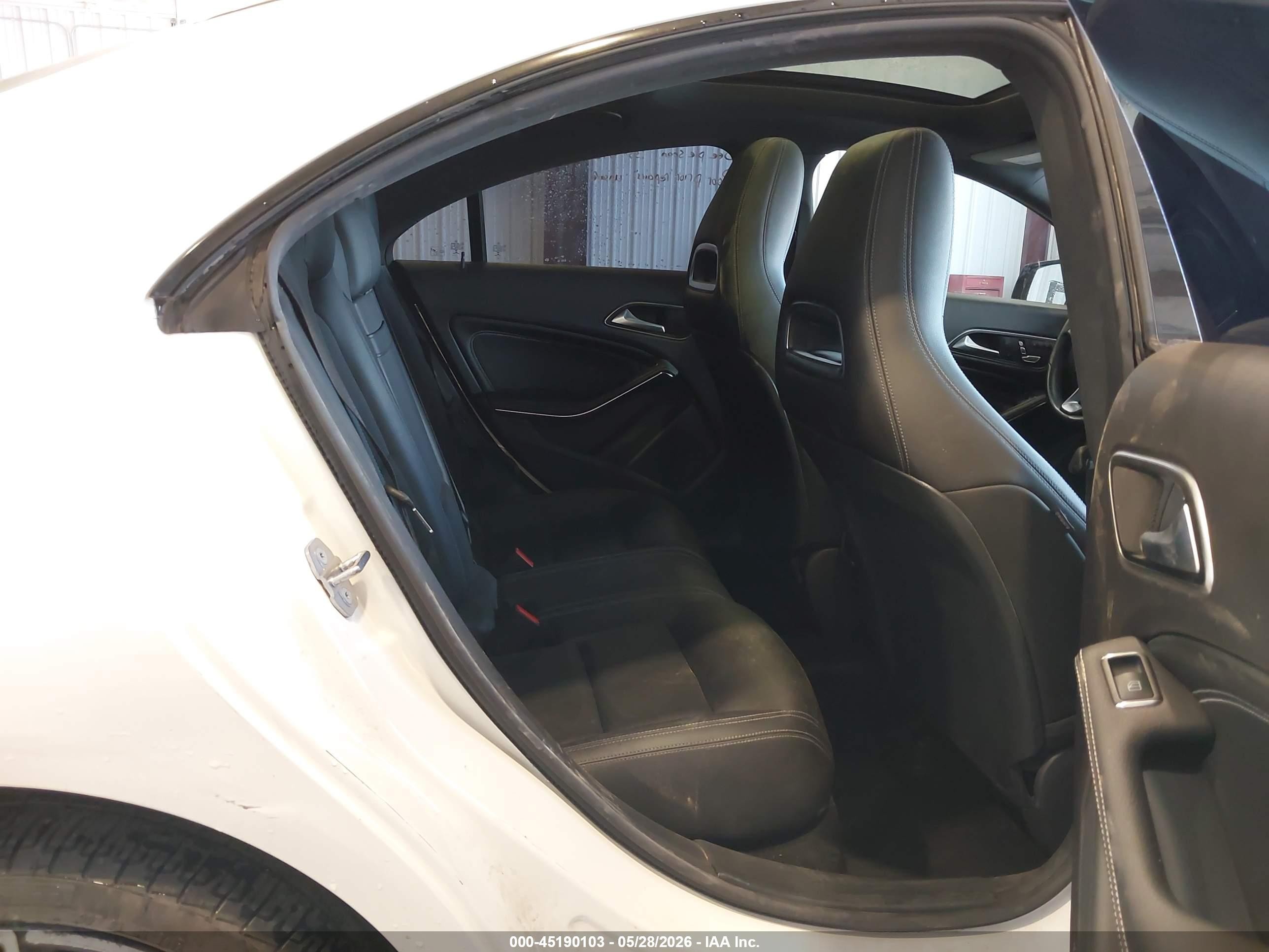 2019 Mercedes-benz Cla 250 White vin: WDDSJ4EB0KN773134