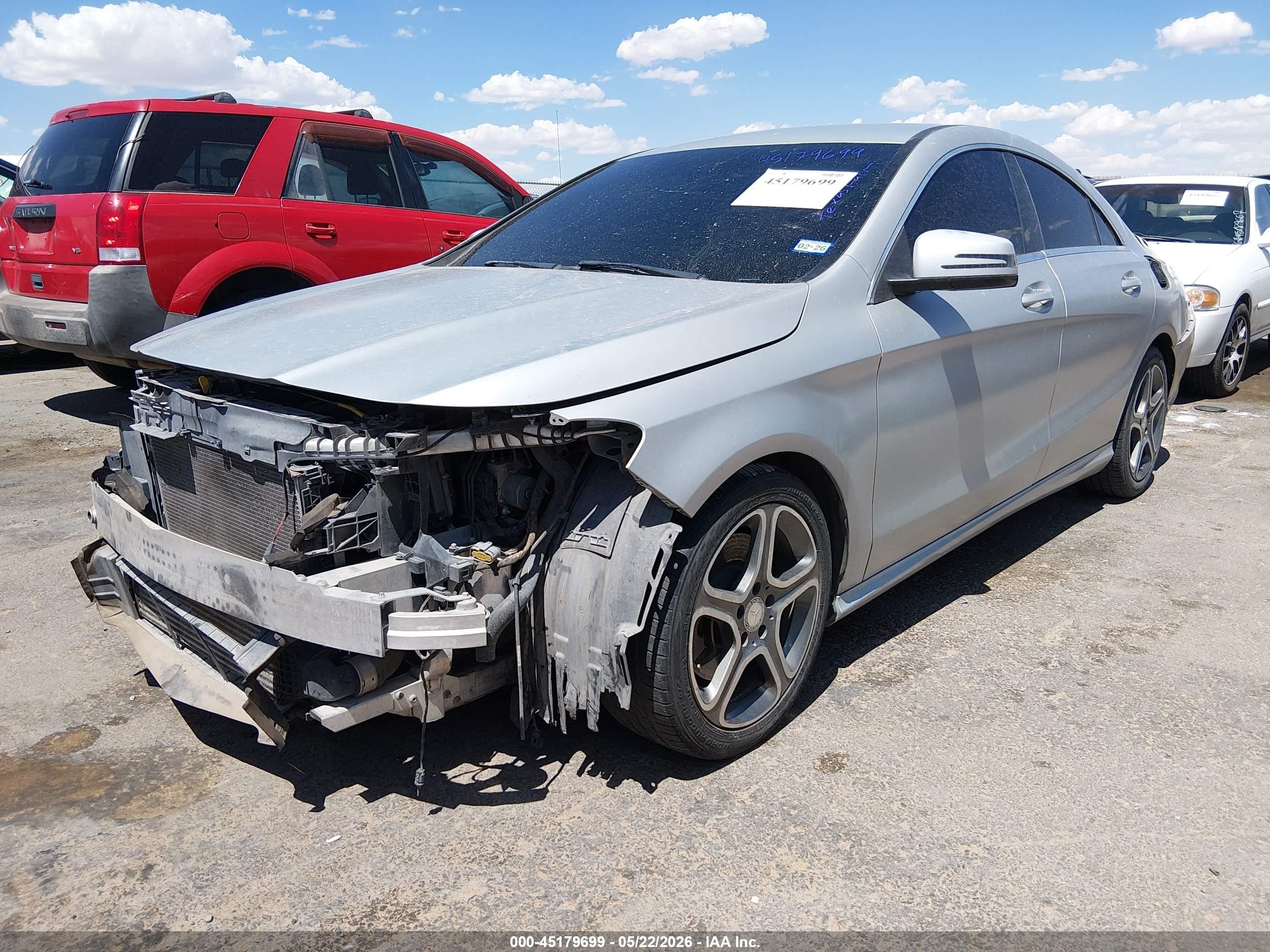 2014 Mercedes-benz Cla 250   Silver vin: WDDSJ4EB1EN113169