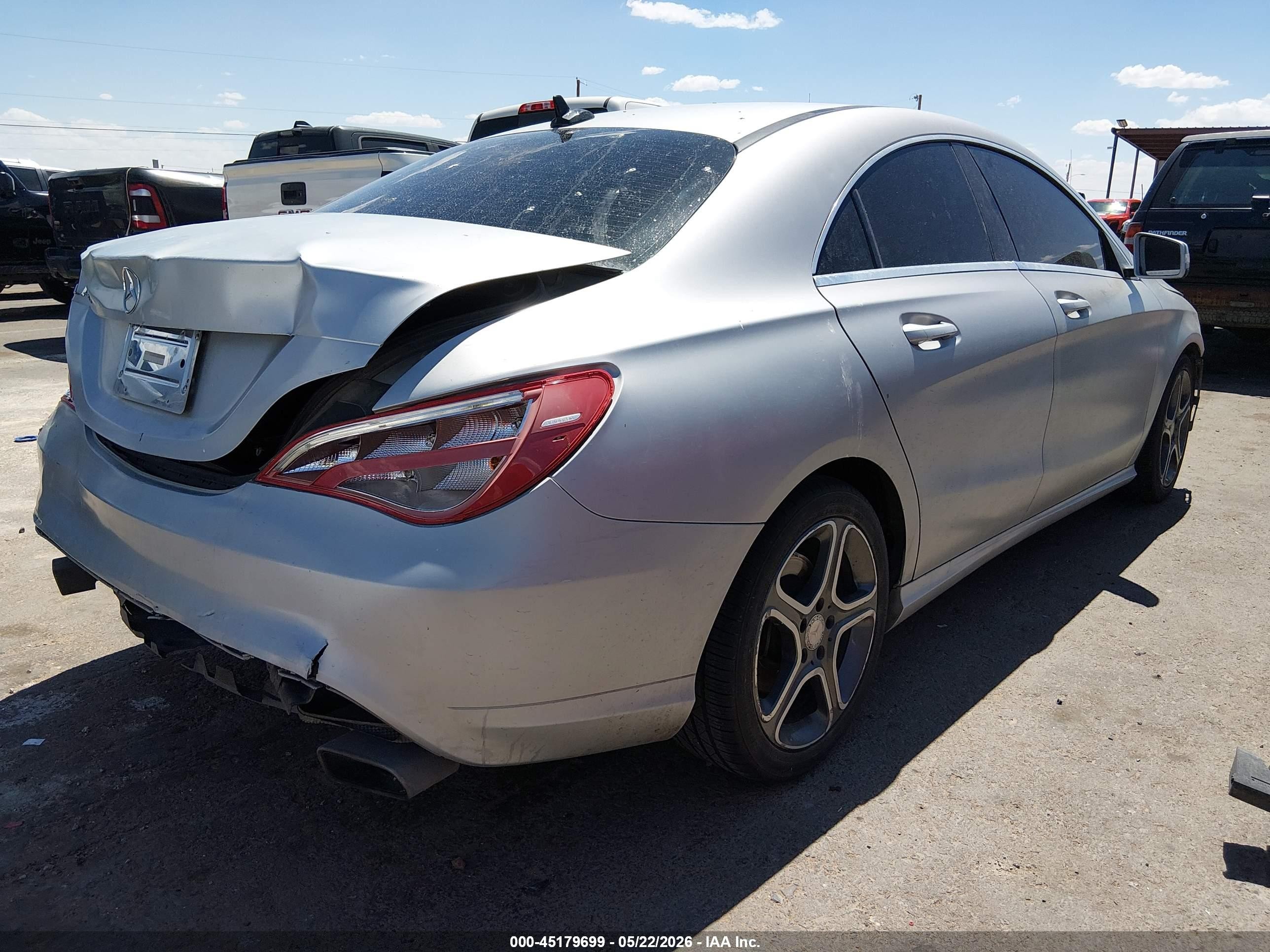 2014 Mercedes-benz Cla 250   Silver vin: WDDSJ4EB1EN113169