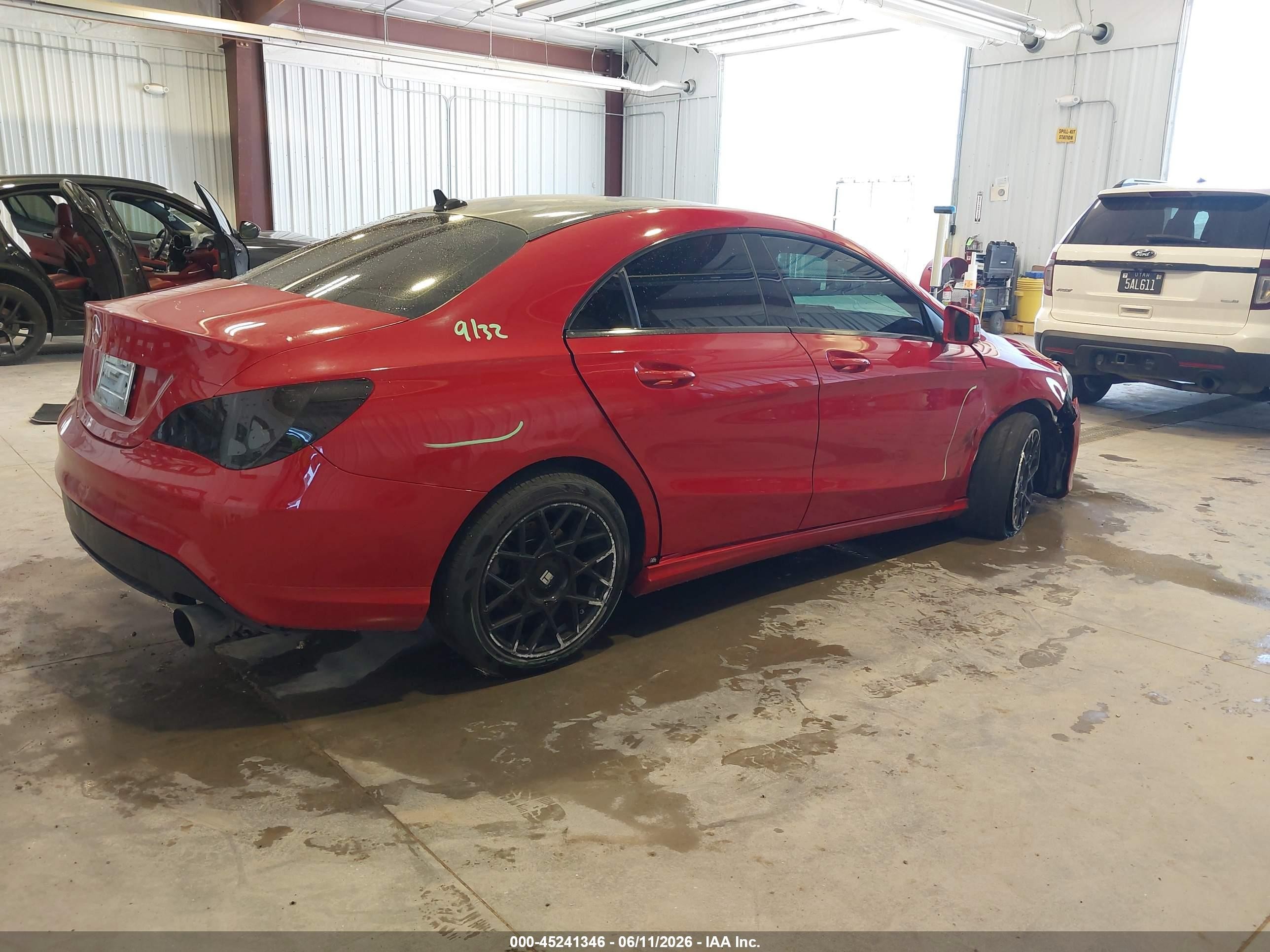 2014 Mercedes-benz Cla 250   Red vin: WDDSJ4EB1EN123085
